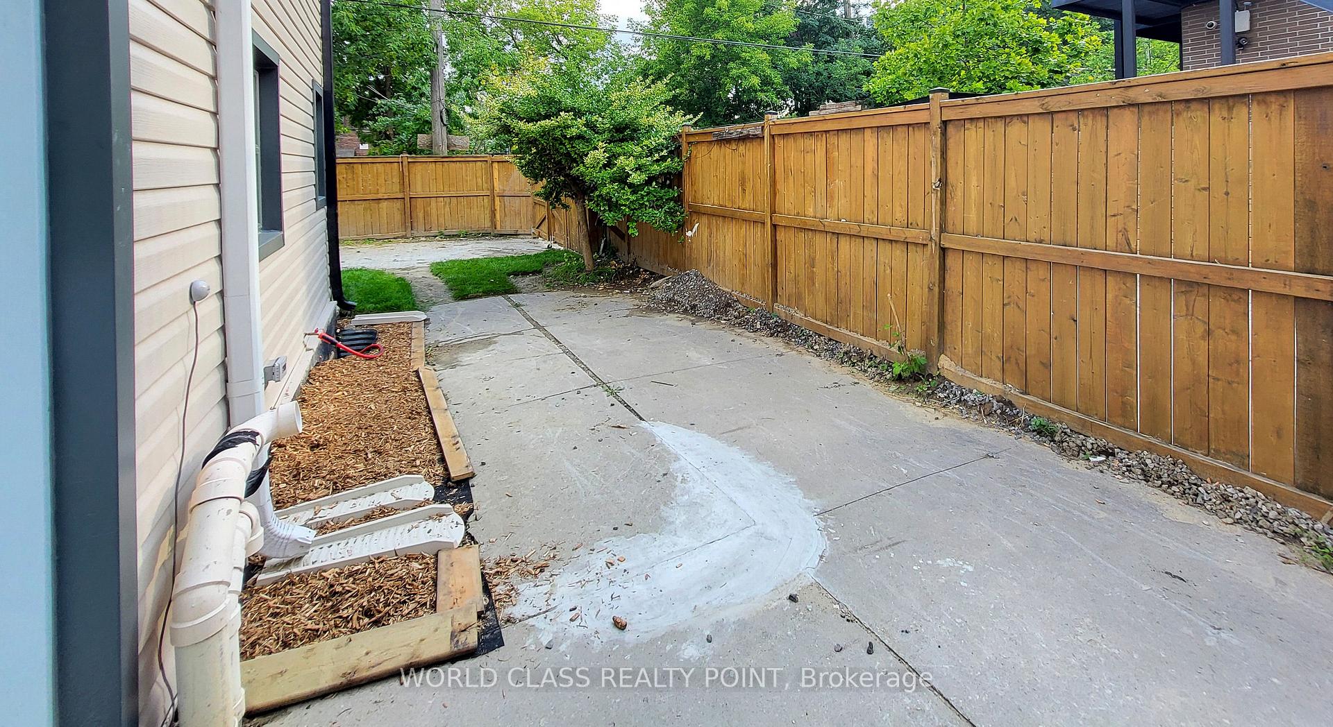 Photo 22 of 49 Vine Avenue, Toronto, Junction Area — HOMEH