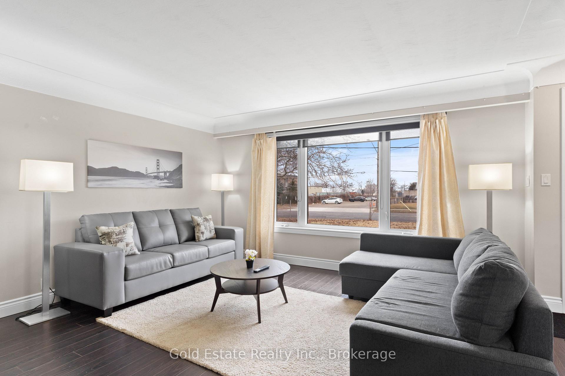 Photo 7 of 298 Barton Street, Hamilton, Stoney Creek — HOMEH