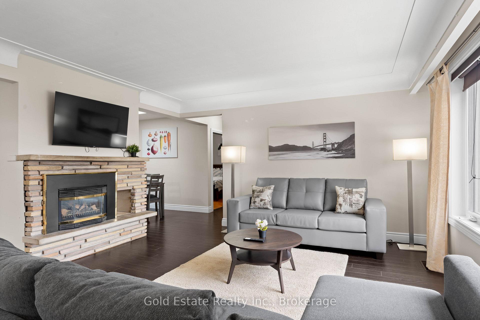Photo 6 of 298 Barton Street, Hamilton, Stoney Creek — HOMEH