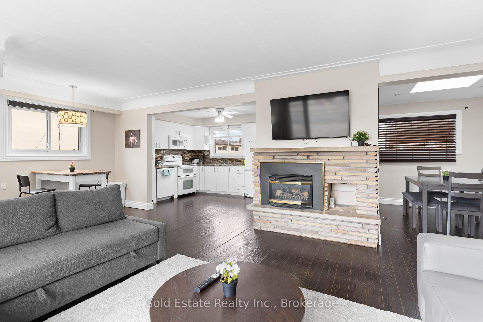 Photo 9 of 298 Barton Street, Hamilton, Stoney Creek — HOMEH