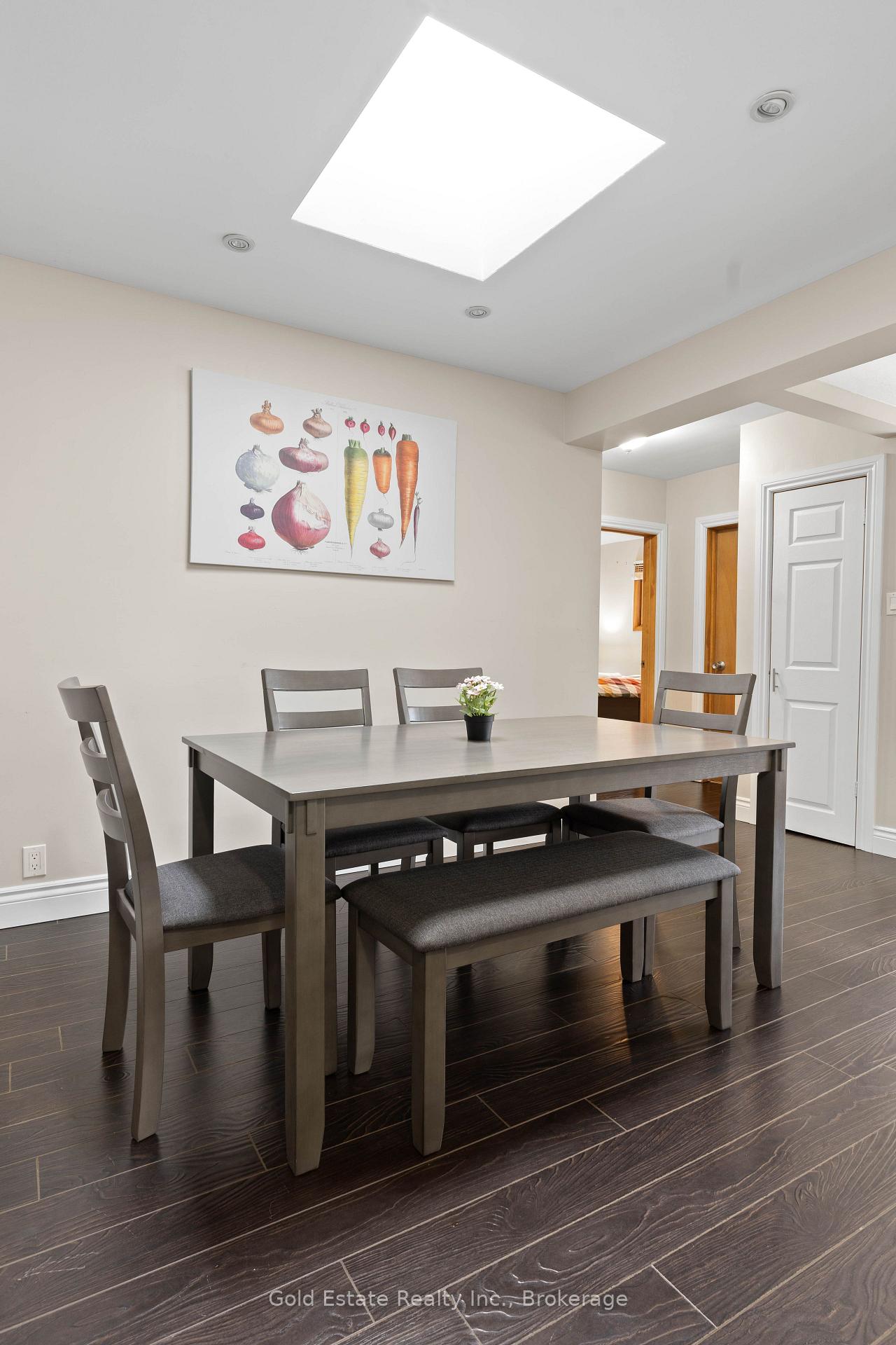 Photo 14 of 298 Barton Street, Hamilton, Stoney Creek — HOMEH