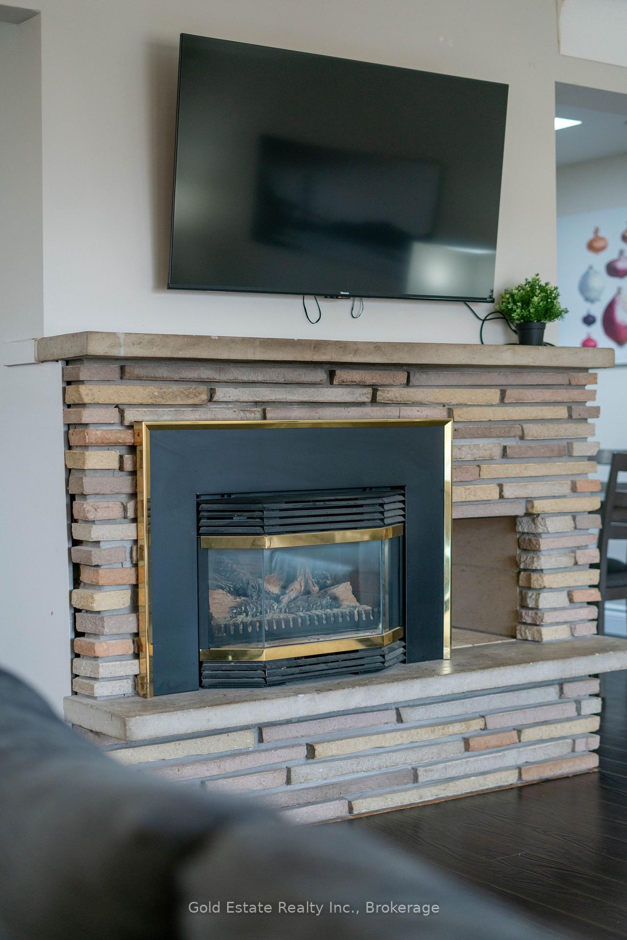 Photo 23 of 298 Barton Street, Hamilton, Stoney Creek — HOMEH