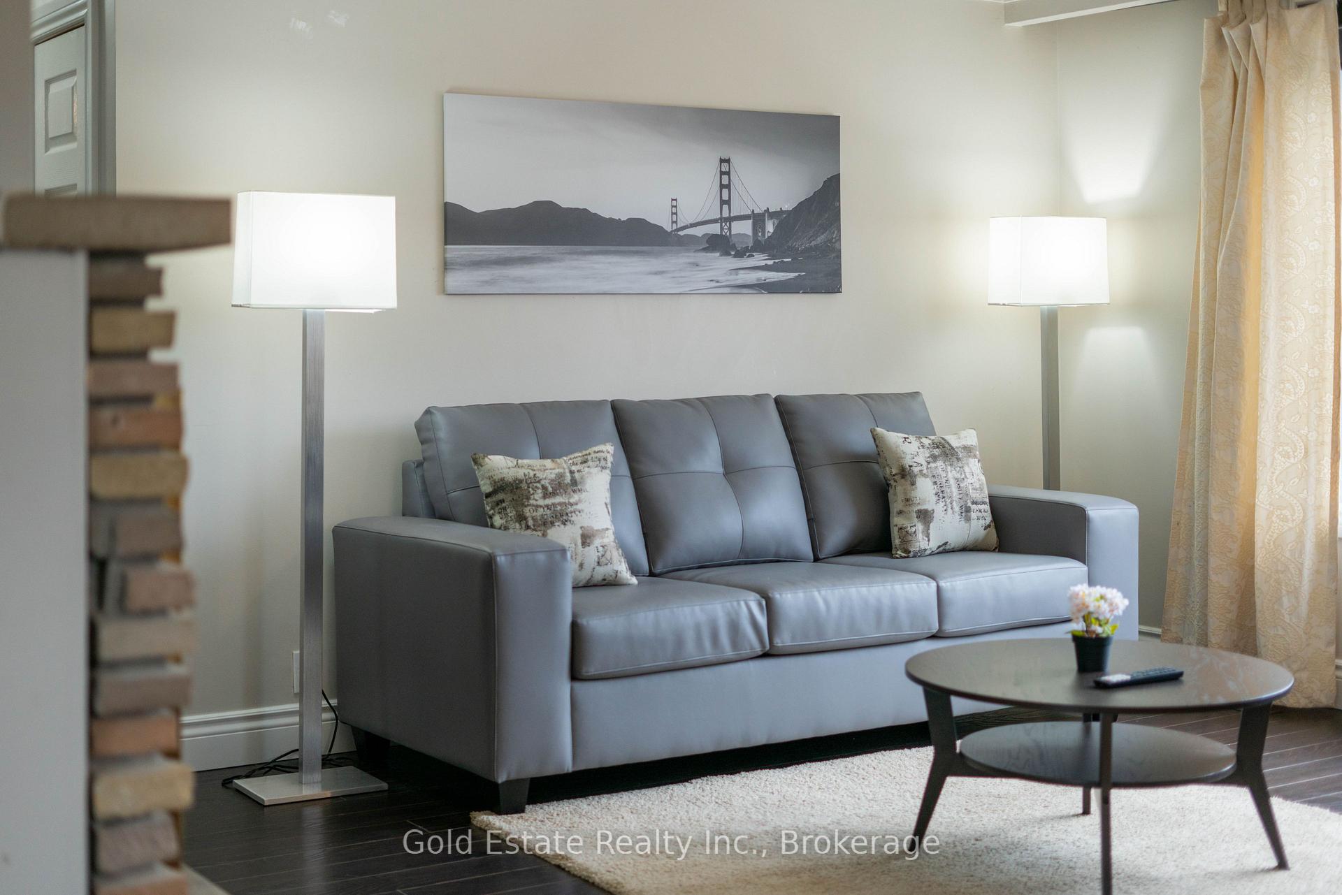 Photo 24 of 298 Barton Street, Hamilton, Stoney Creek — HOMEH