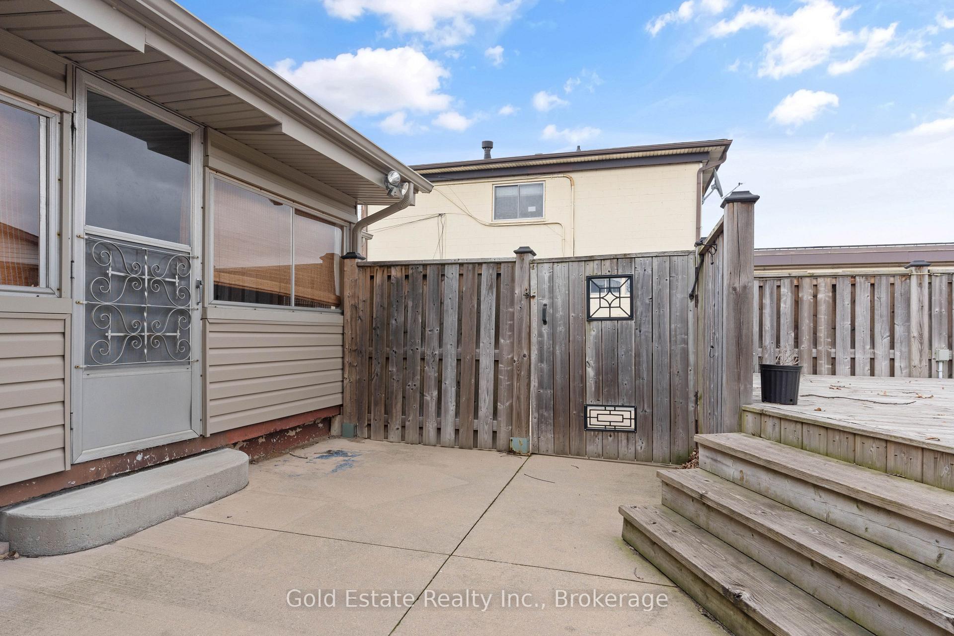 Photo 31 of 298 Barton Street, Hamilton, Stoney Creek — HOMEH