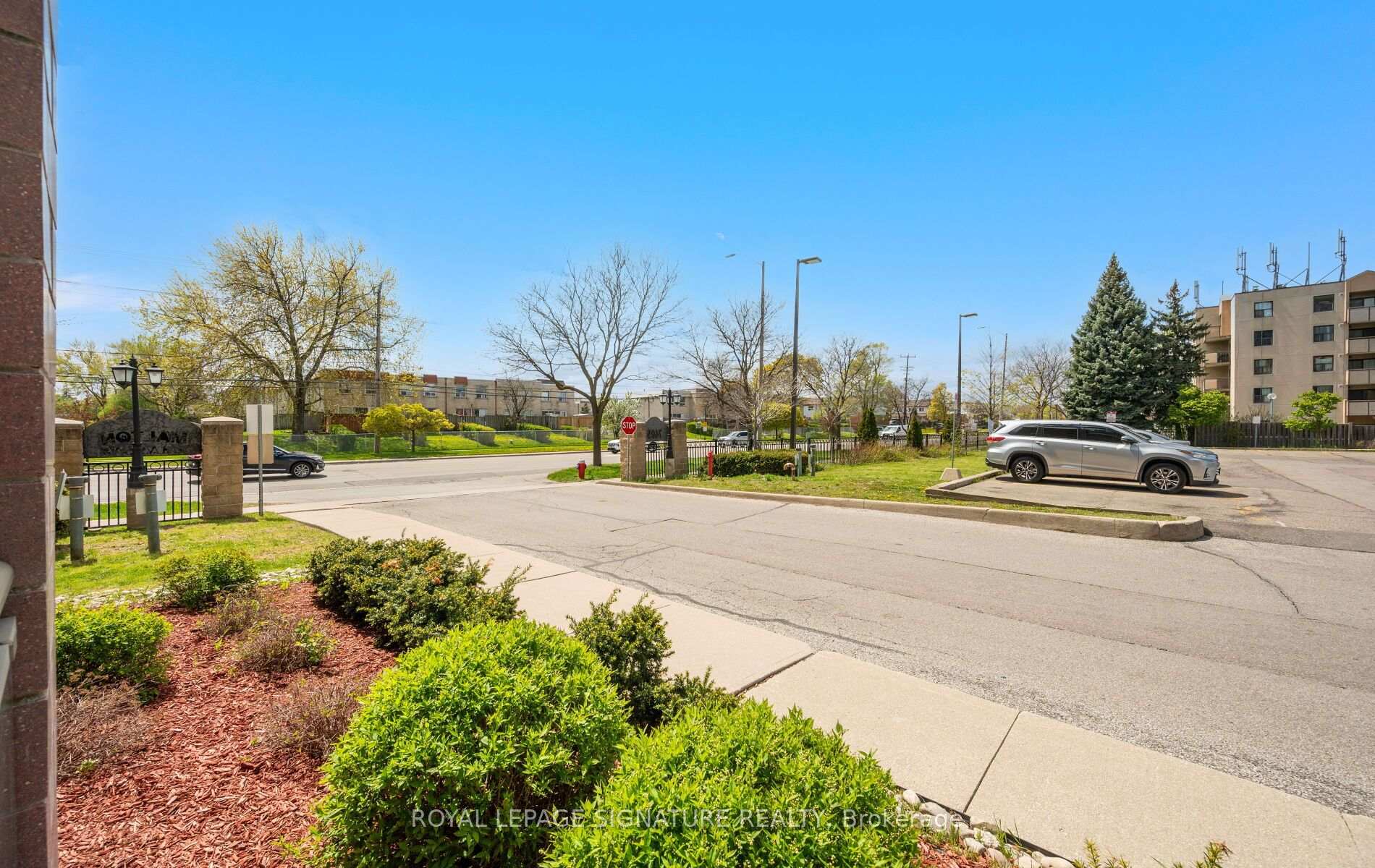 Photo 2 of Unit 104, 7405 Goreway Drive, Mississauga, Malton — HOMEH
