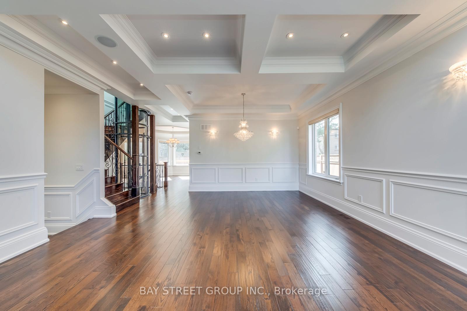 Photo 4 of 39 Foxwarren Drive, North York, Bayview Village — HOMEH