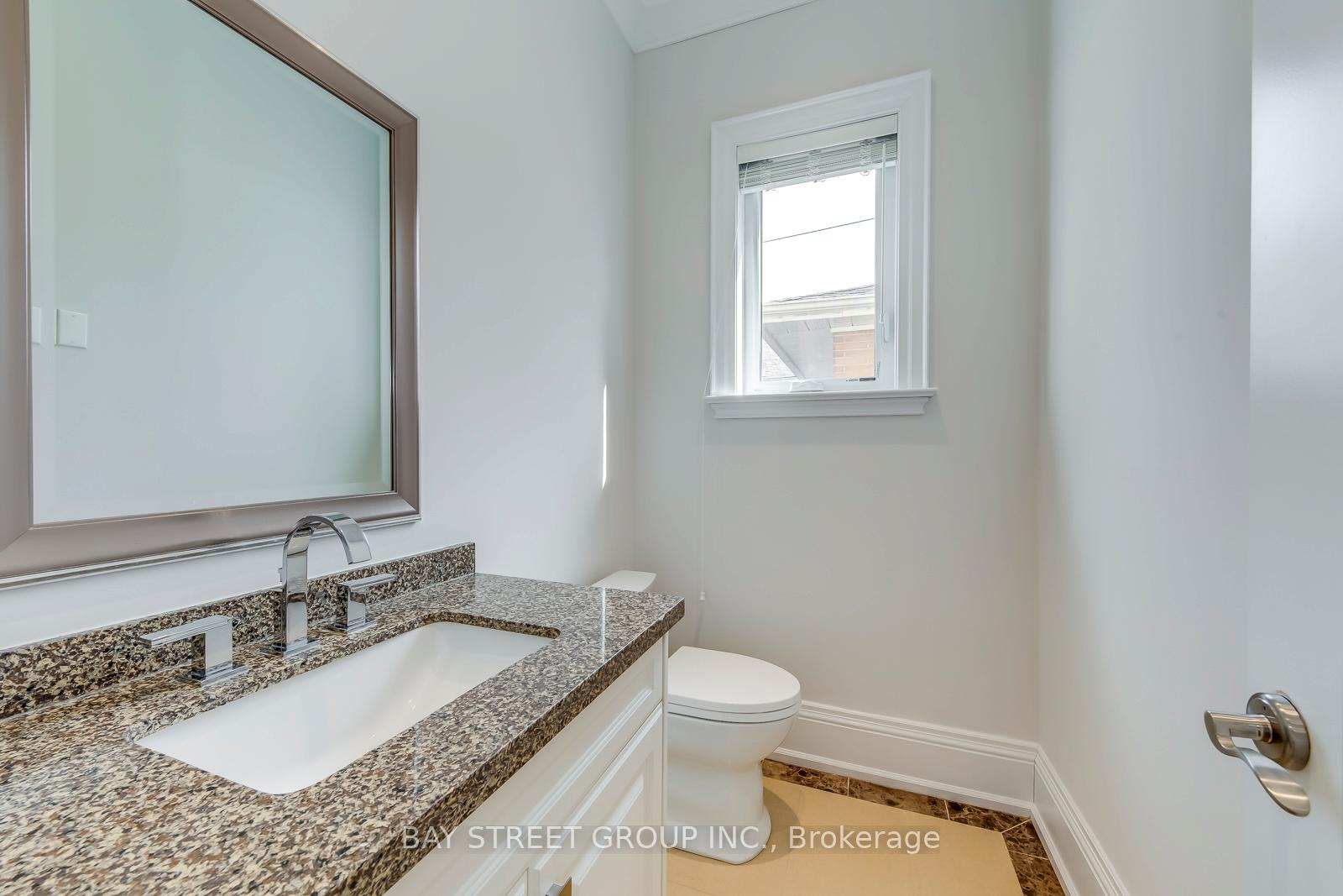 Photo 11 of 39 Foxwarren Drive, North York, Bayview Village — HOMEH