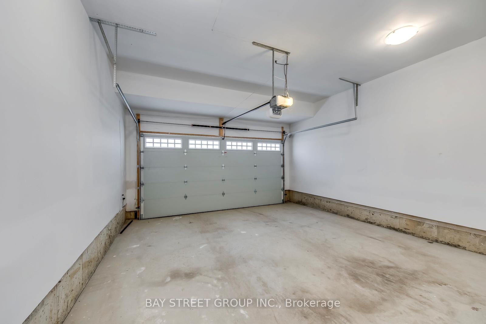 Photo 12 of 39 Foxwarren Drive, North York, Bayview Village — HOMEH