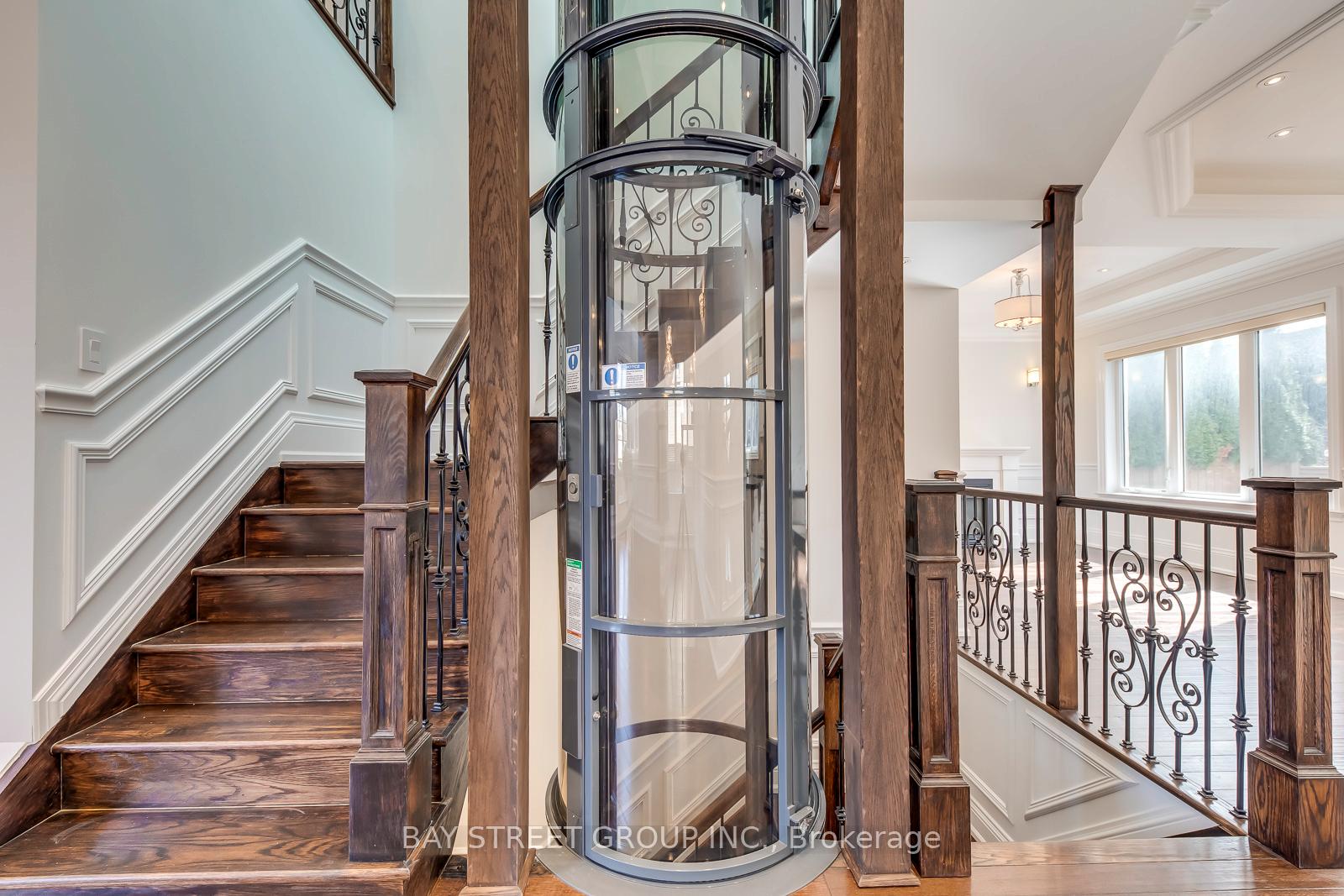 Photo 14 of 39 Foxwarren Drive, North York, Bayview Village — HOMEH