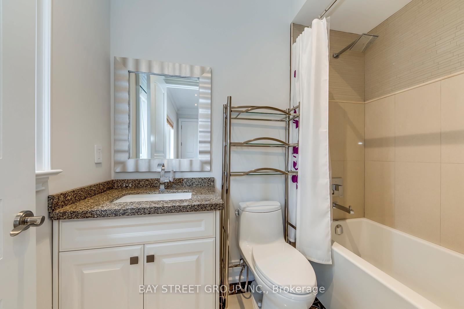 Photo 24 of 39 Foxwarren Drive, North York, Bayview Village — HOMEH