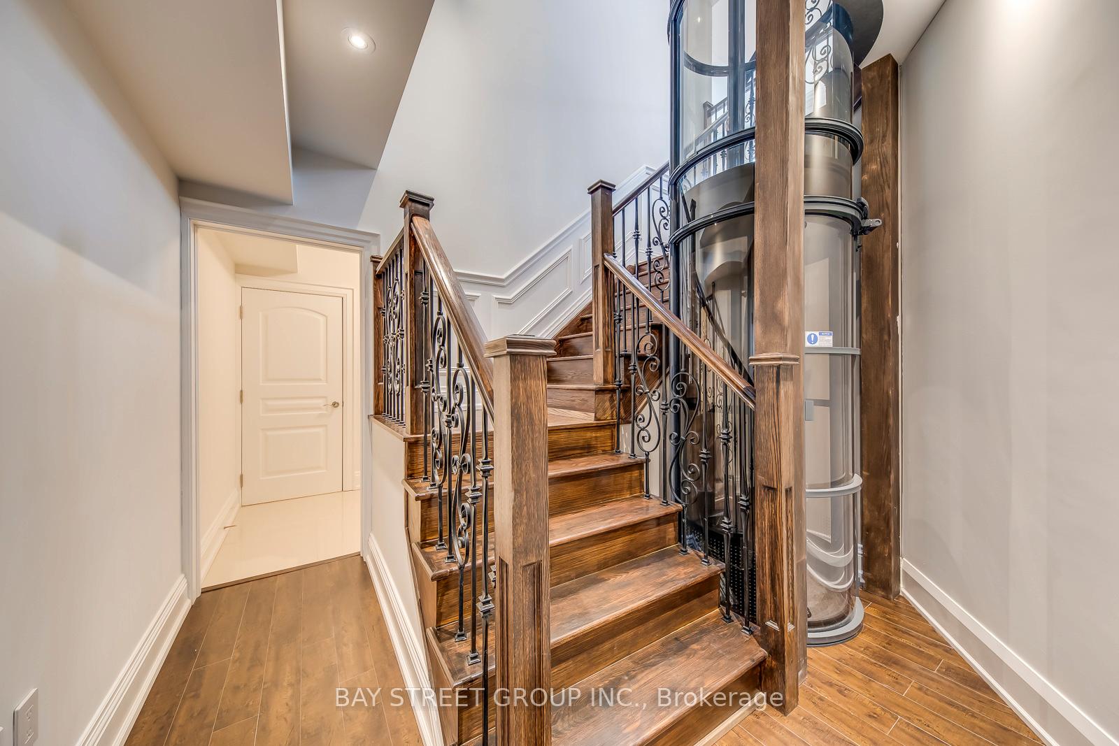 Photo 31 of 39 Foxwarren Drive, North York, Bayview Village — HOMEH