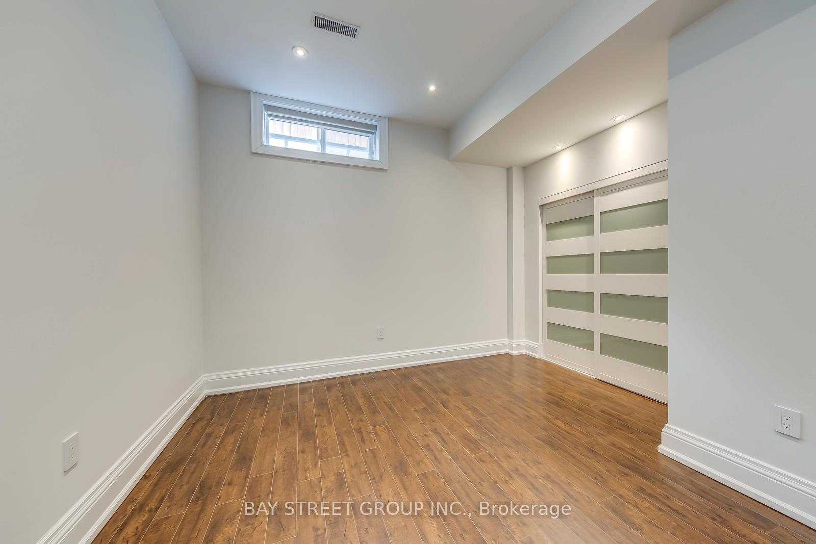 Photo 37 of 39 Foxwarren Drive, North York, Bayview Village — HOMEH