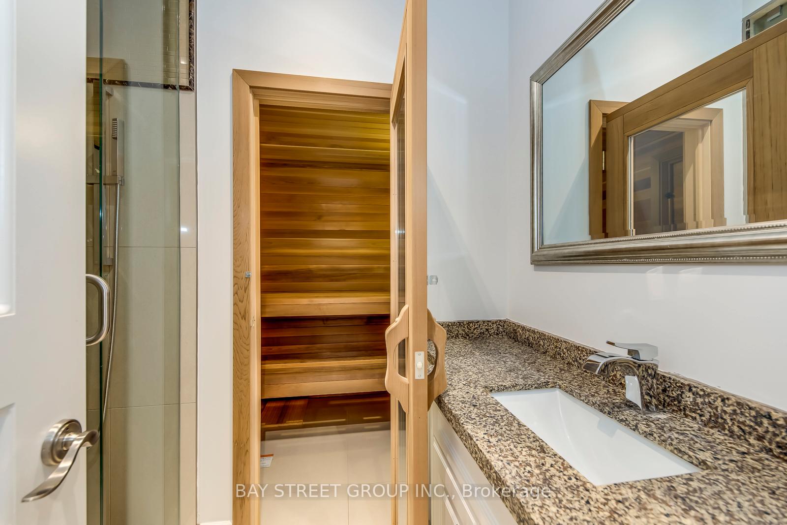 Photo 38 of 39 Foxwarren Drive, North York, Bayview Village — HOMEH