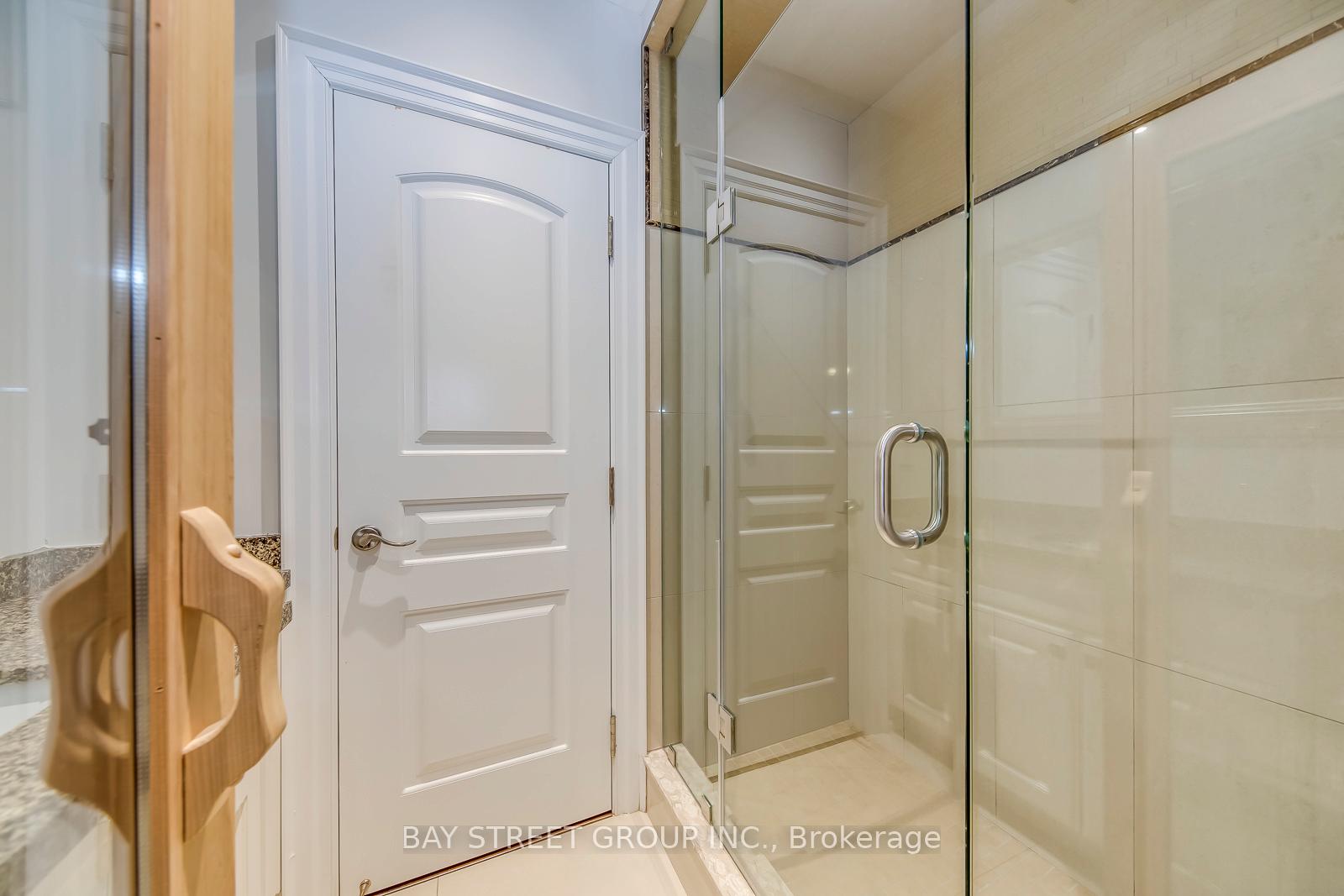 Photo 40 of 39 Foxwarren Drive, North York, Bayview Village — HOMEH
