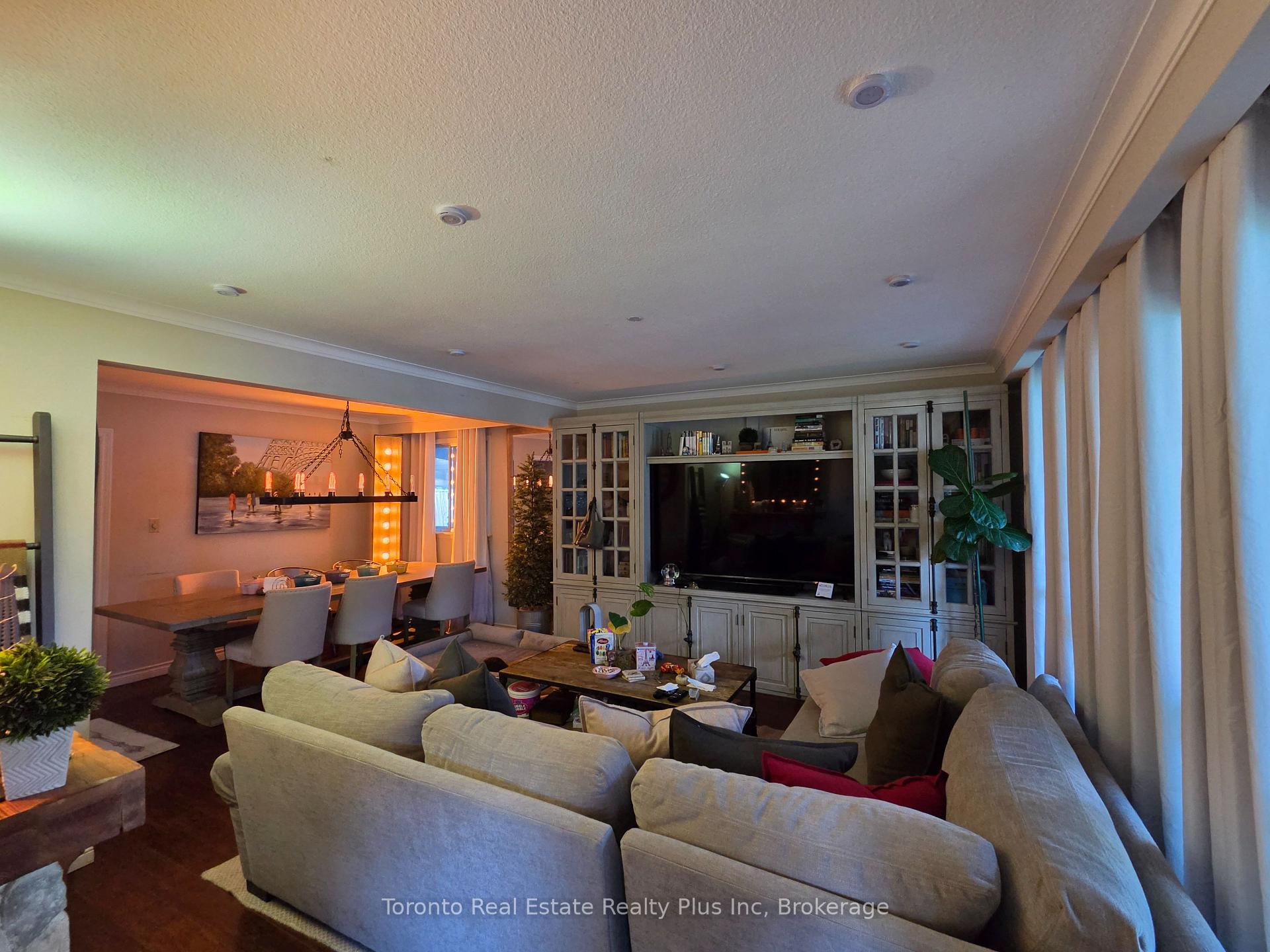 Photo 8 of 482 Ruth Avenue, North York, Newtonbrook East — HOMEH