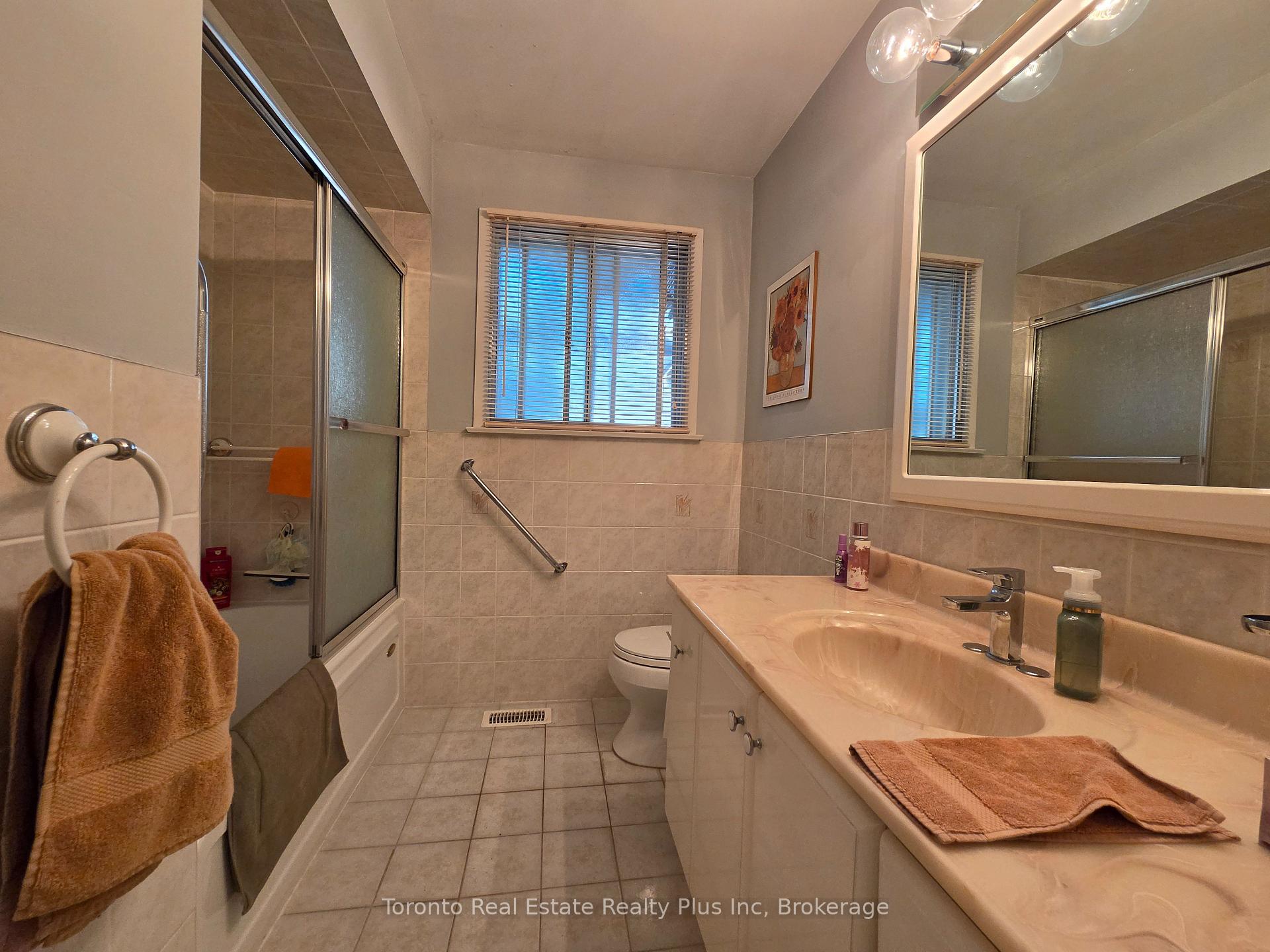Photo 28 of 482 Ruth Avenue, North York, Newtonbrook East — HOMEH