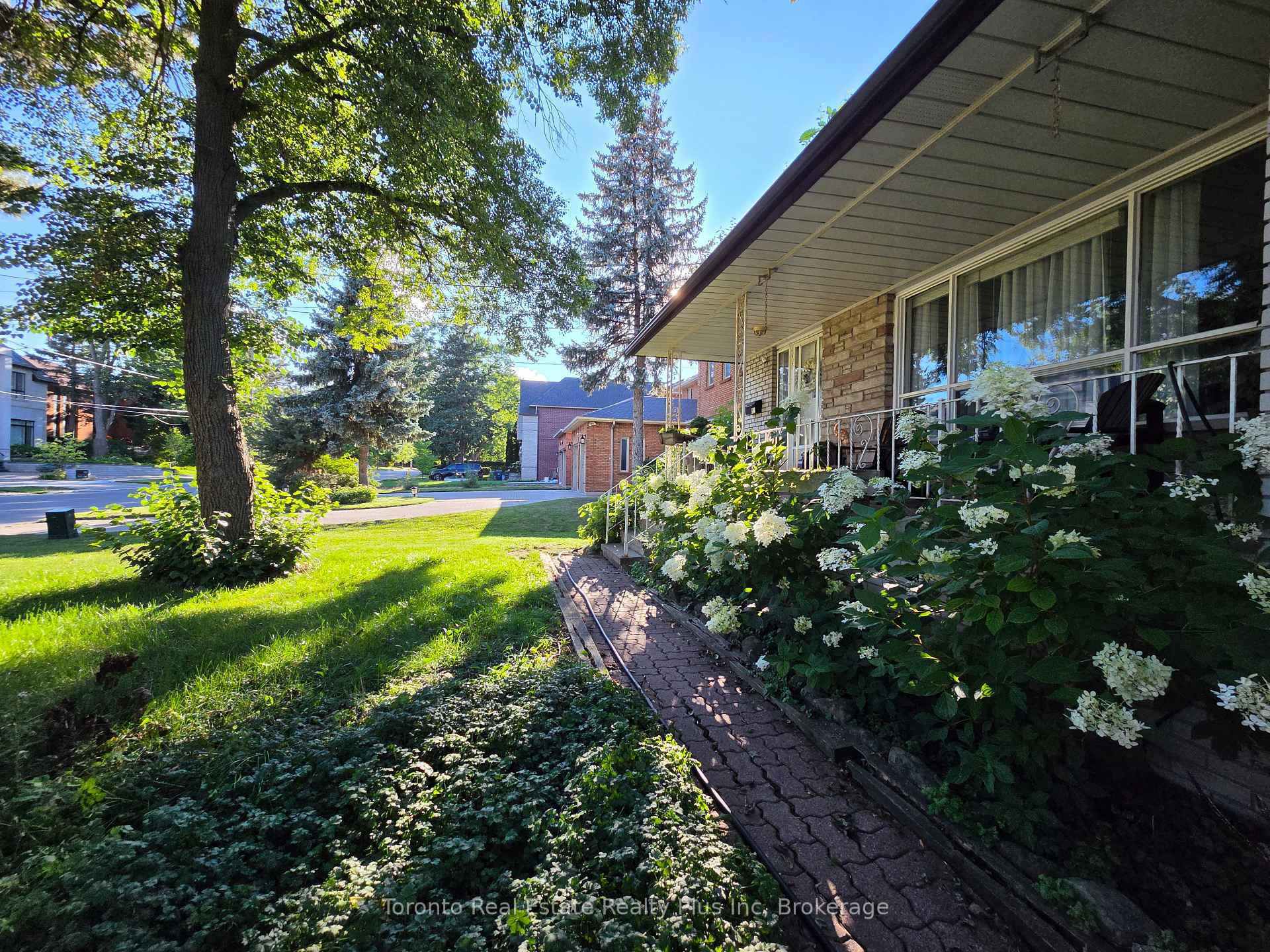 Photo 52 of 482 Ruth Avenue, North York, Newtonbrook East — HOMEH