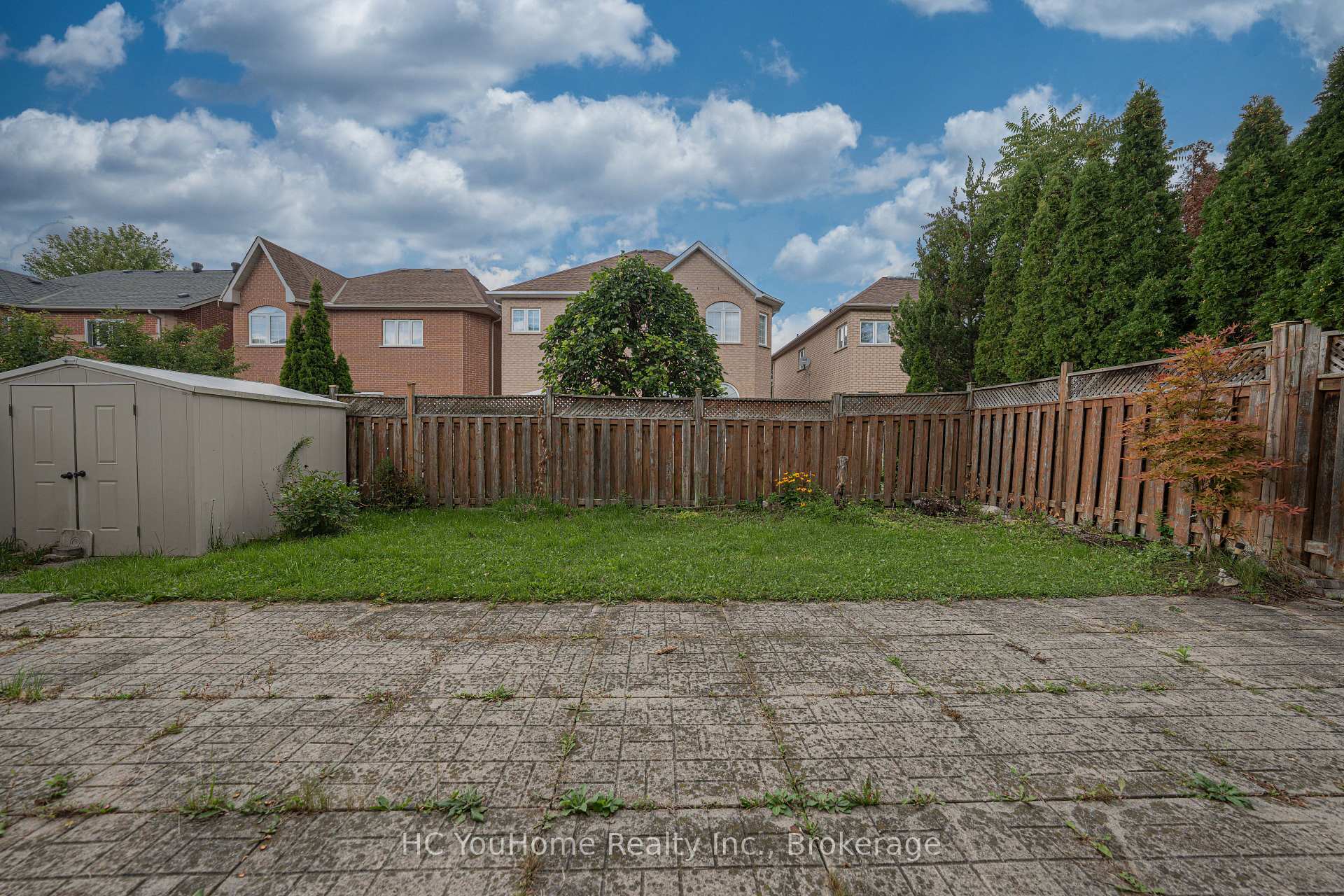 Photo 2 of 8 Briar Path Lane, Markham, Berczy — HOMEH