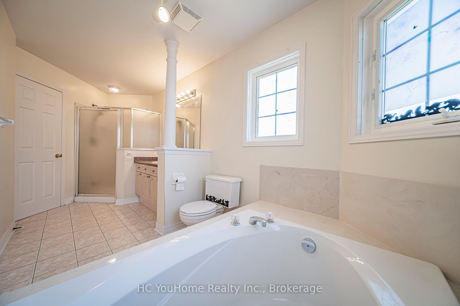 Photo 25 of 8 Briar Path Lane, Markham, Berczy — HOMEH