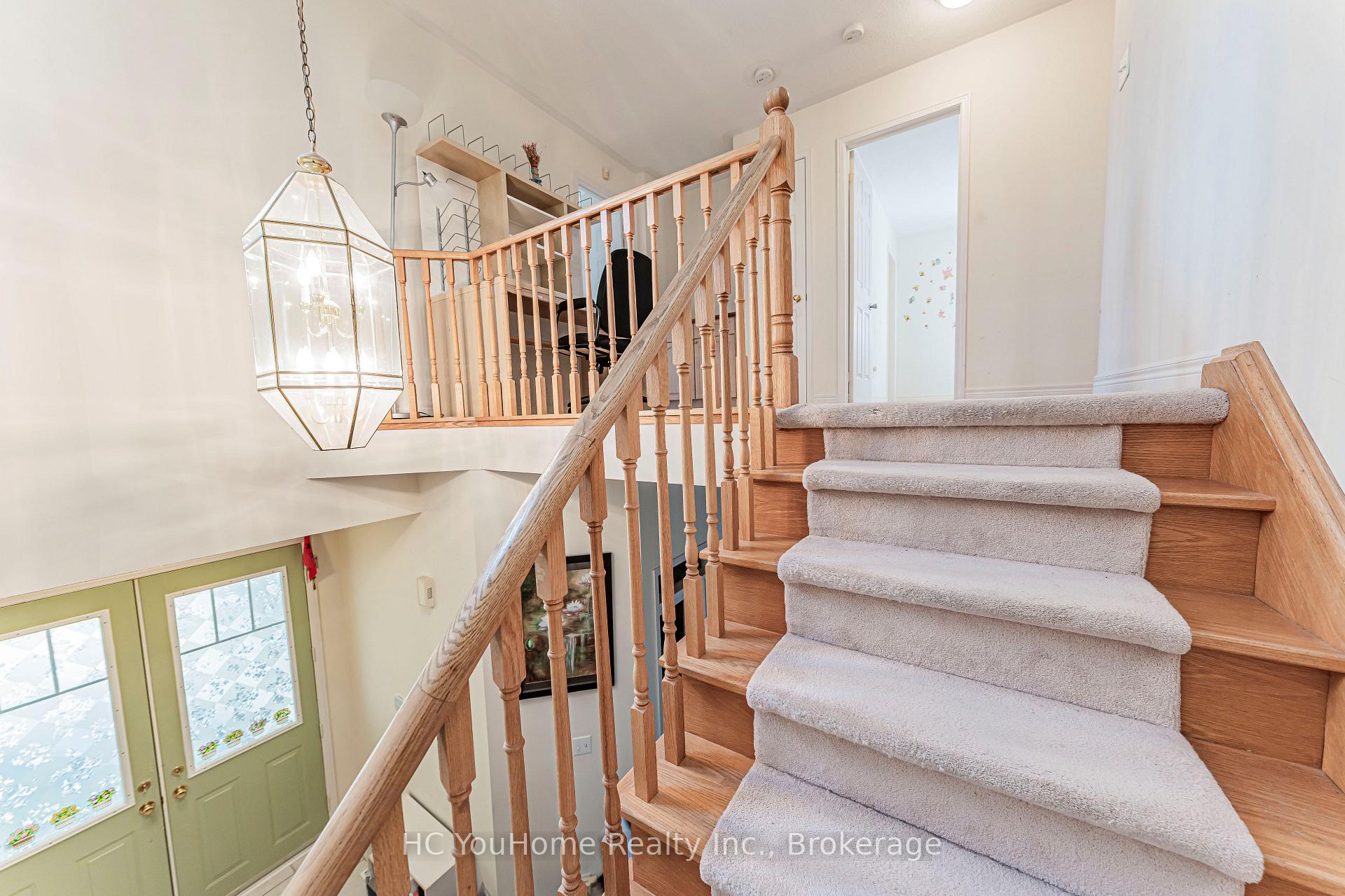 Photo 31 of 8 Briar Path Lane, Markham, Berczy — HOMEH