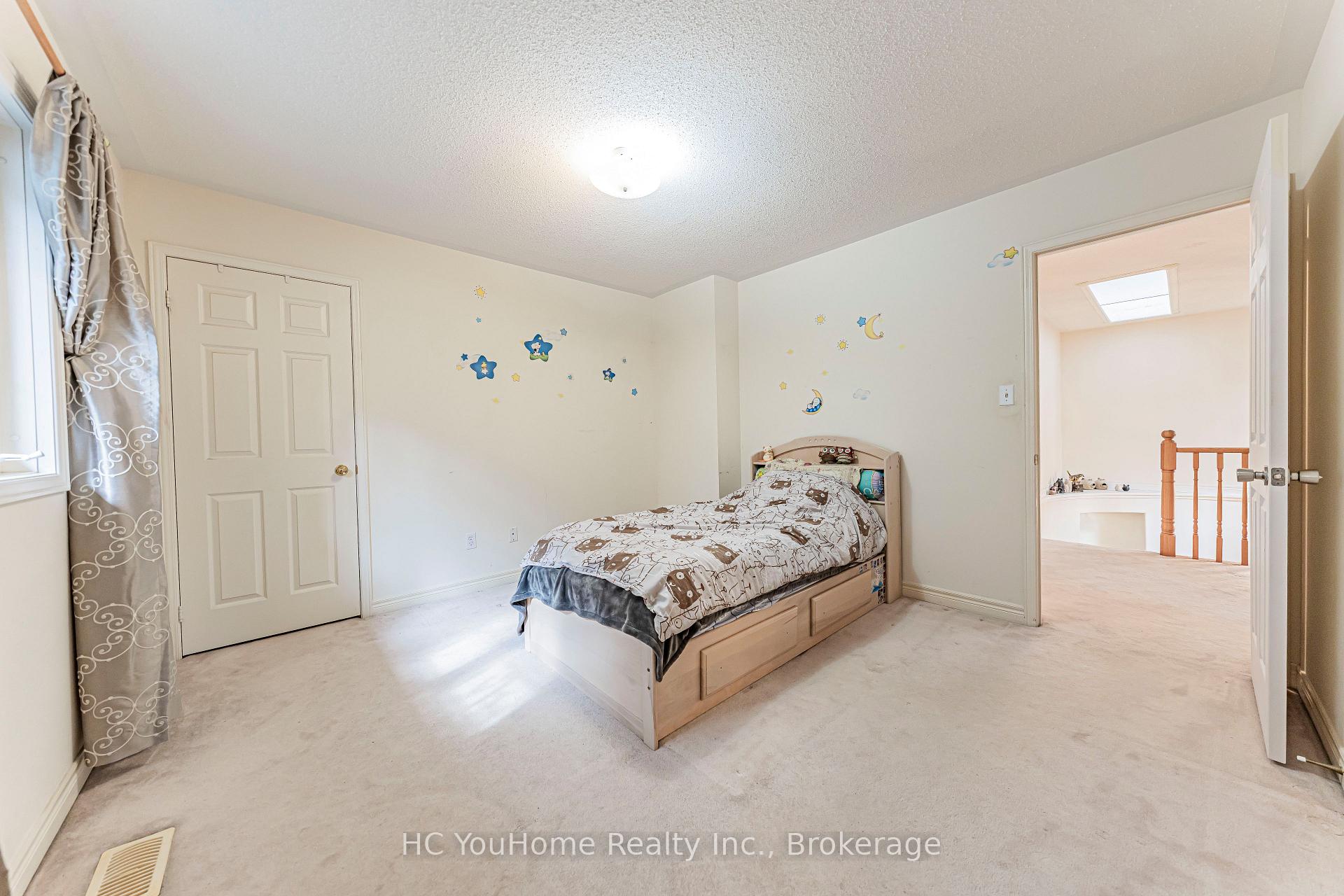 Photo 33 of 8 Briar Path Lane, Markham, Berczy — HOMEH