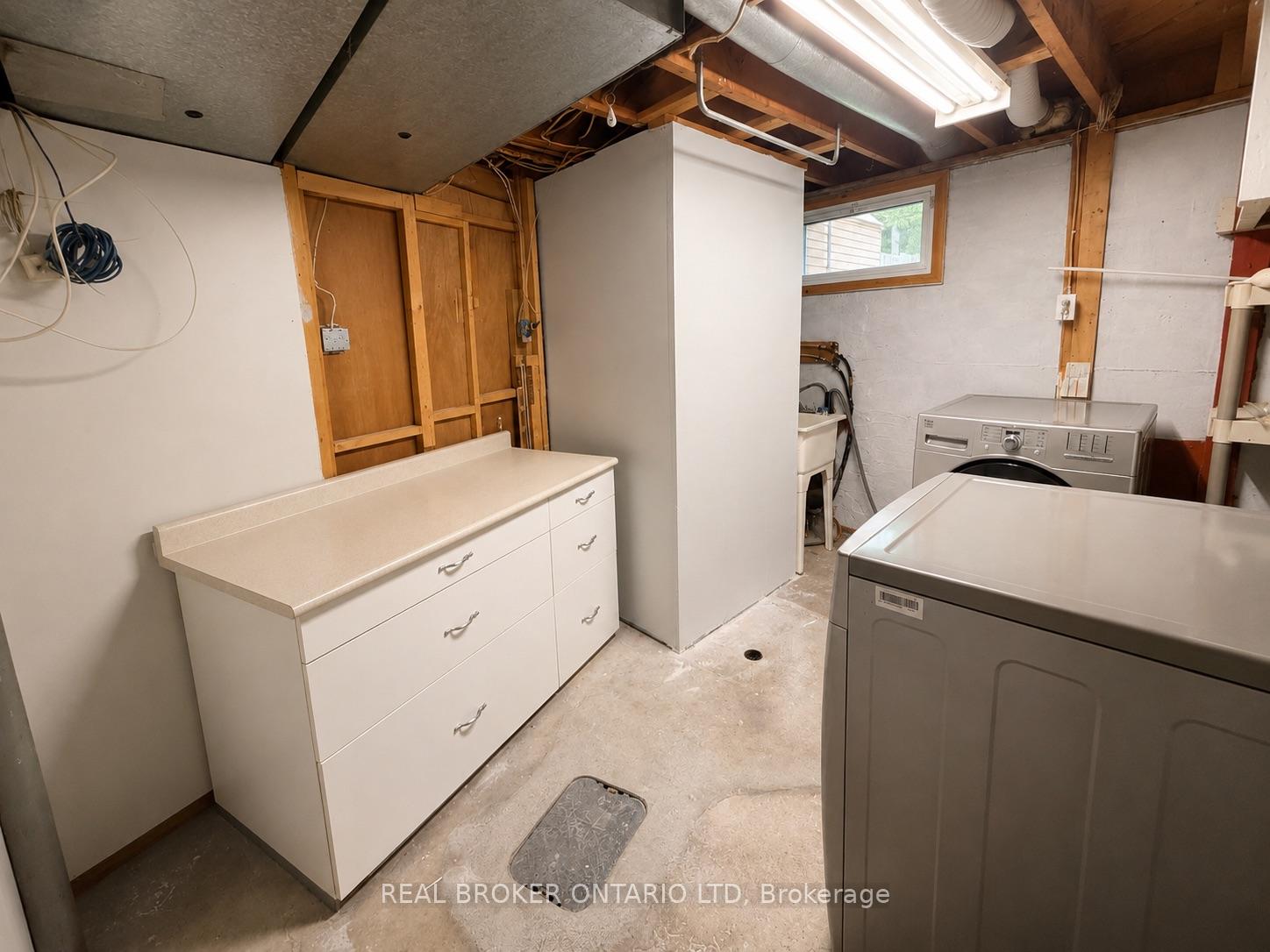 Photo 20 of 1864 Herbert Avenue, London, East H — HOMEH