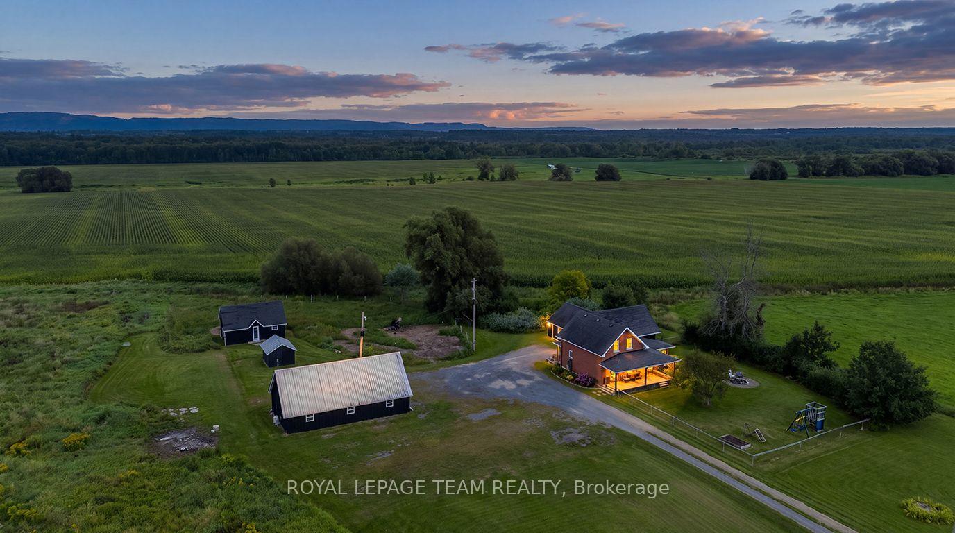 Photo 1 of 3570 Dunrobin Road, Ottawa, Dunrobin Shores — HOMEH