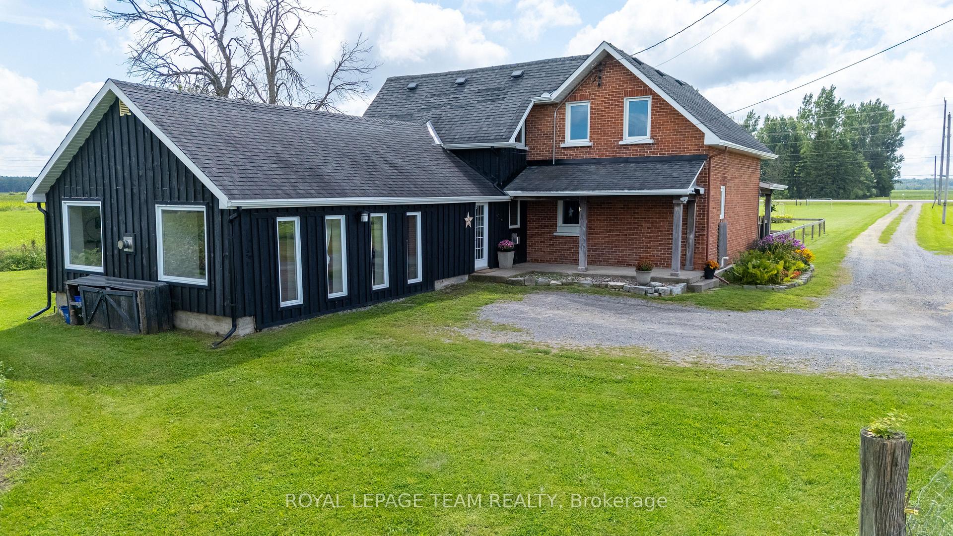Photo 4 of 3570 Dunrobin Road, Ottawa, Dunrobin Shores — HOMEH