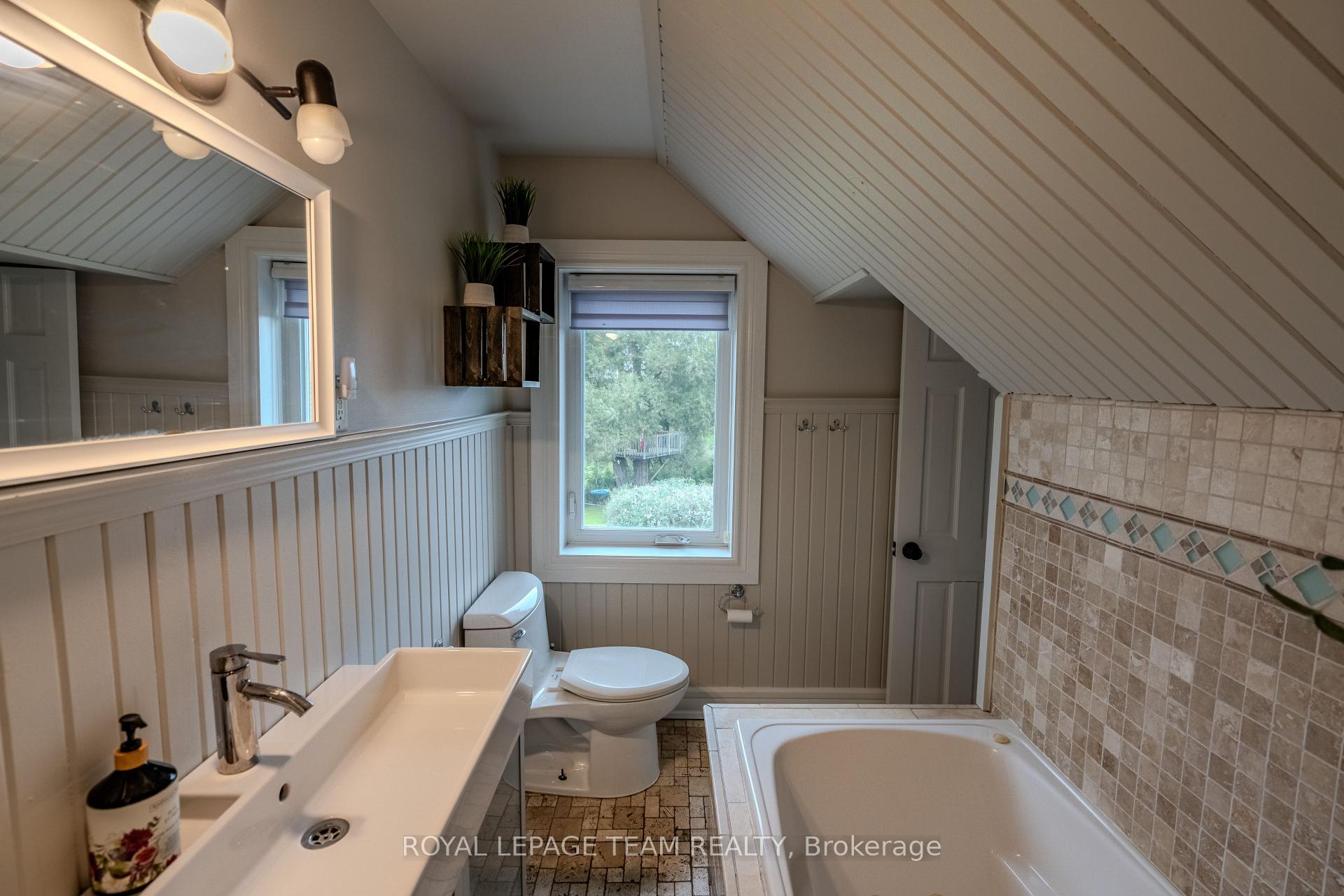 Photo 22 of 3570 Dunrobin Road, Ottawa, Dunrobin Shores — HOMEH