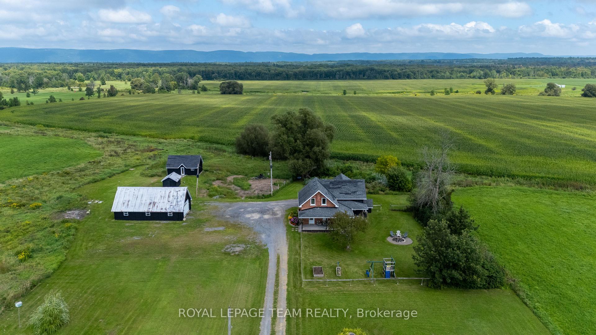 Photo 32 of 3570 Dunrobin Road, Ottawa, Dunrobin Shores — HOMEH