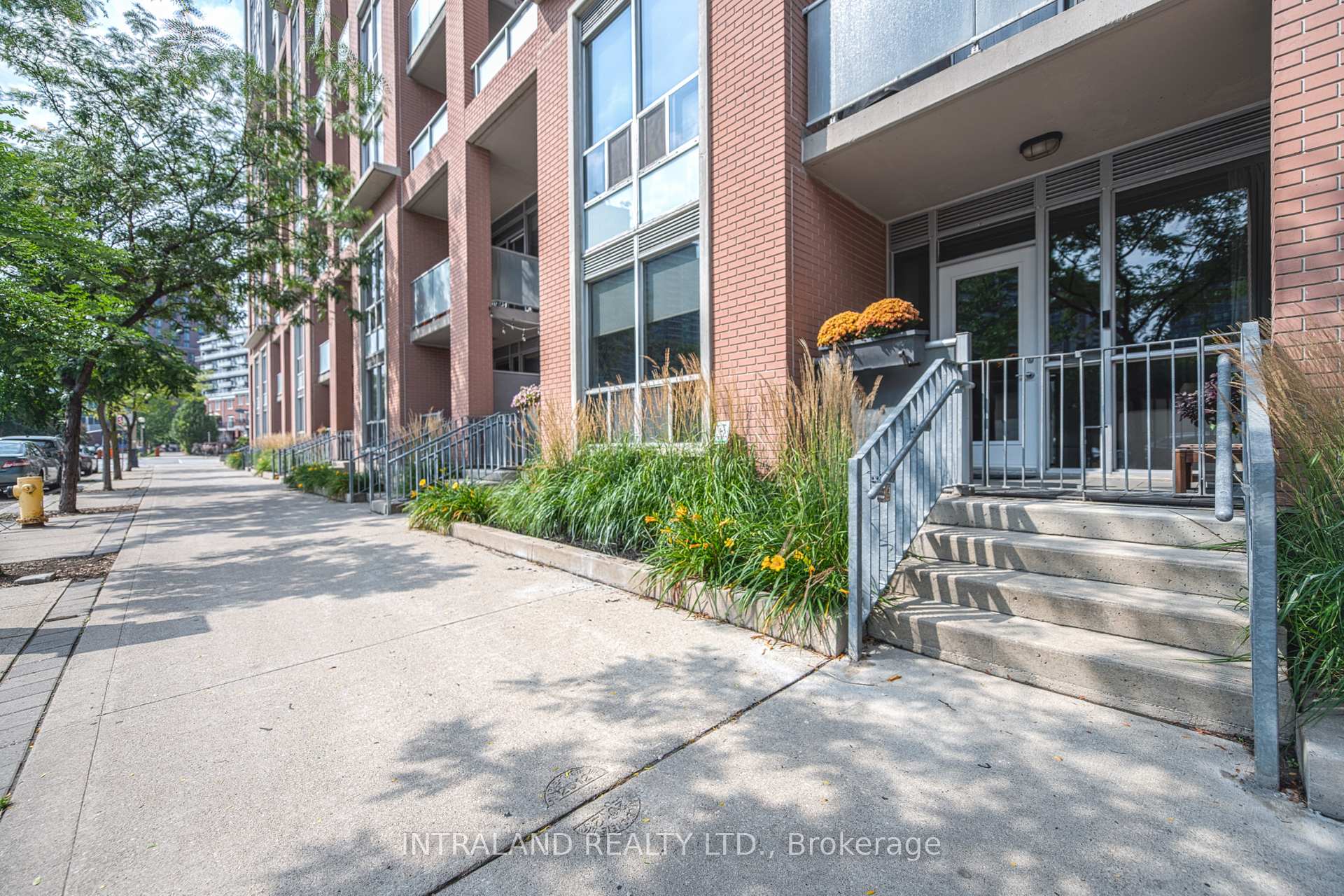 Photo 1 of Unit 113, 1 Shaw Street, Toronto, Niagara — HOMEH