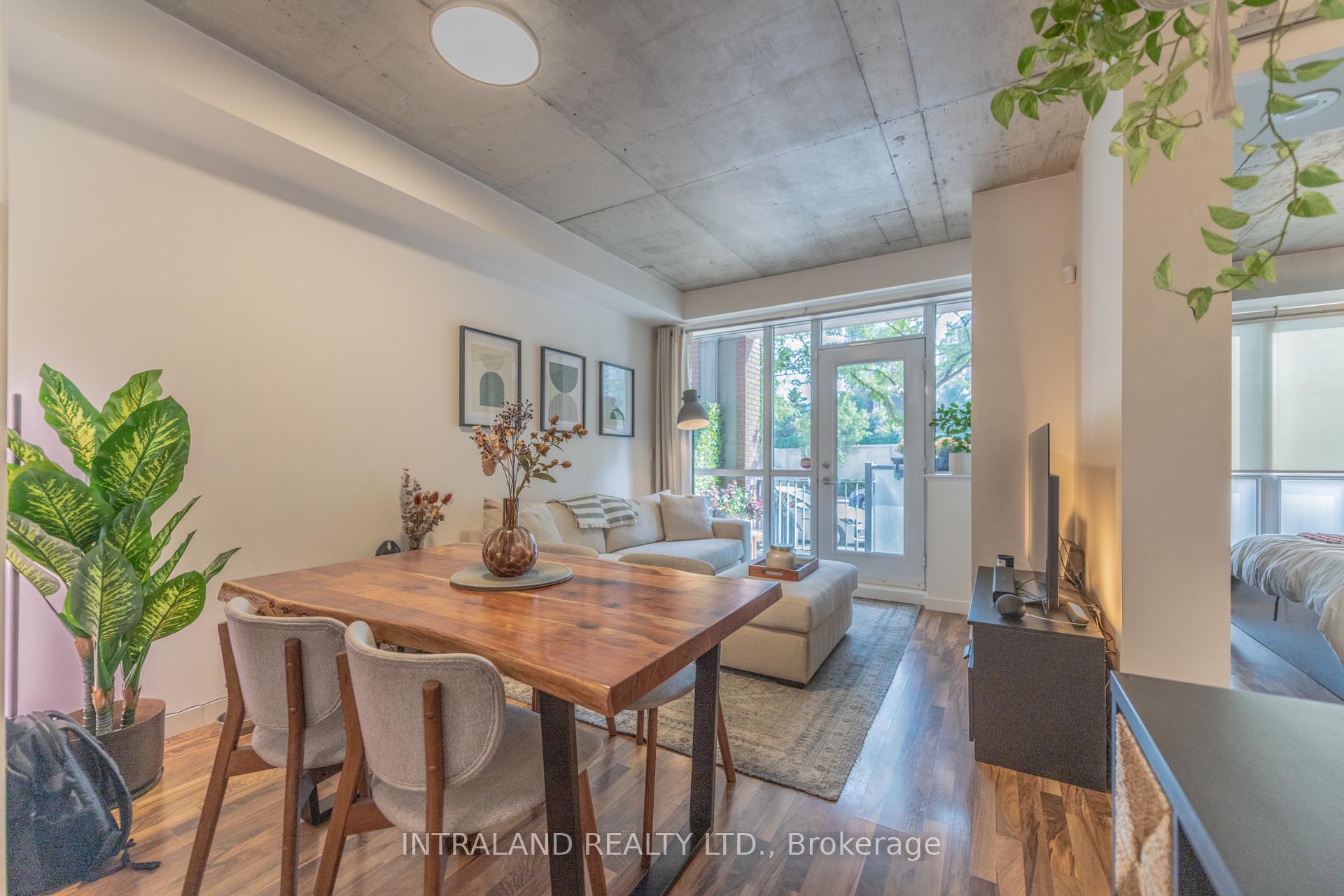 Photo 2 of Unit 113, 1 Shaw Street, Toronto, Niagara — HOMEH