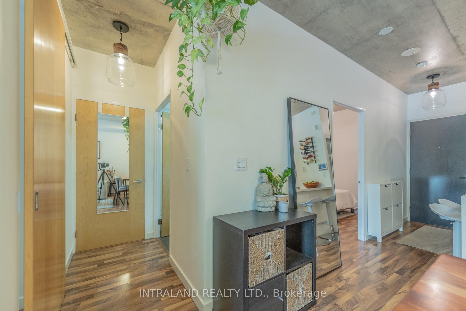 Photo 13 of Unit 113, 1 Shaw Street, Toronto, Niagara — HOMEH