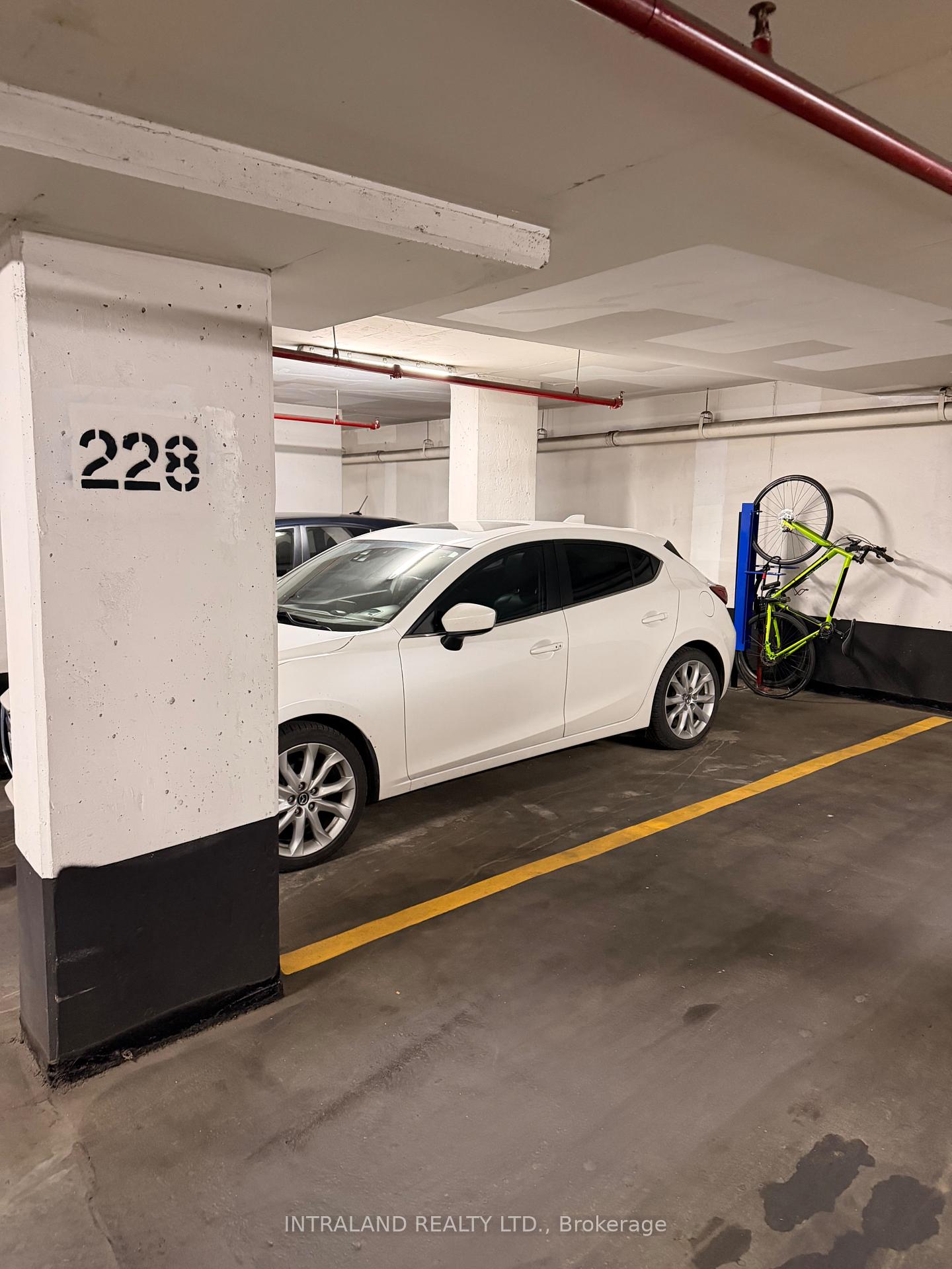 Photo 15 of Unit 113, 1 Shaw Street, Toronto, Niagara — HOMEH