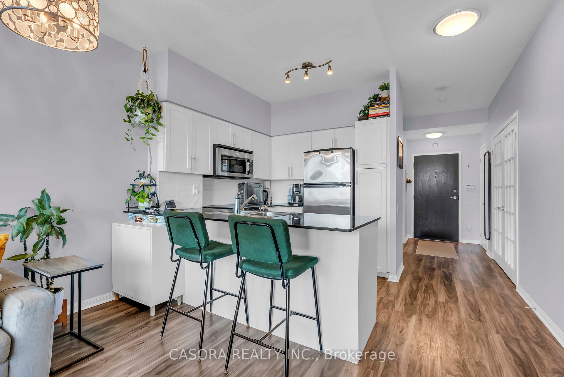 Photo 8 of Unit 1207, 15 Windermere Avenue, Toronto, High Park-Swansea — HOMEH