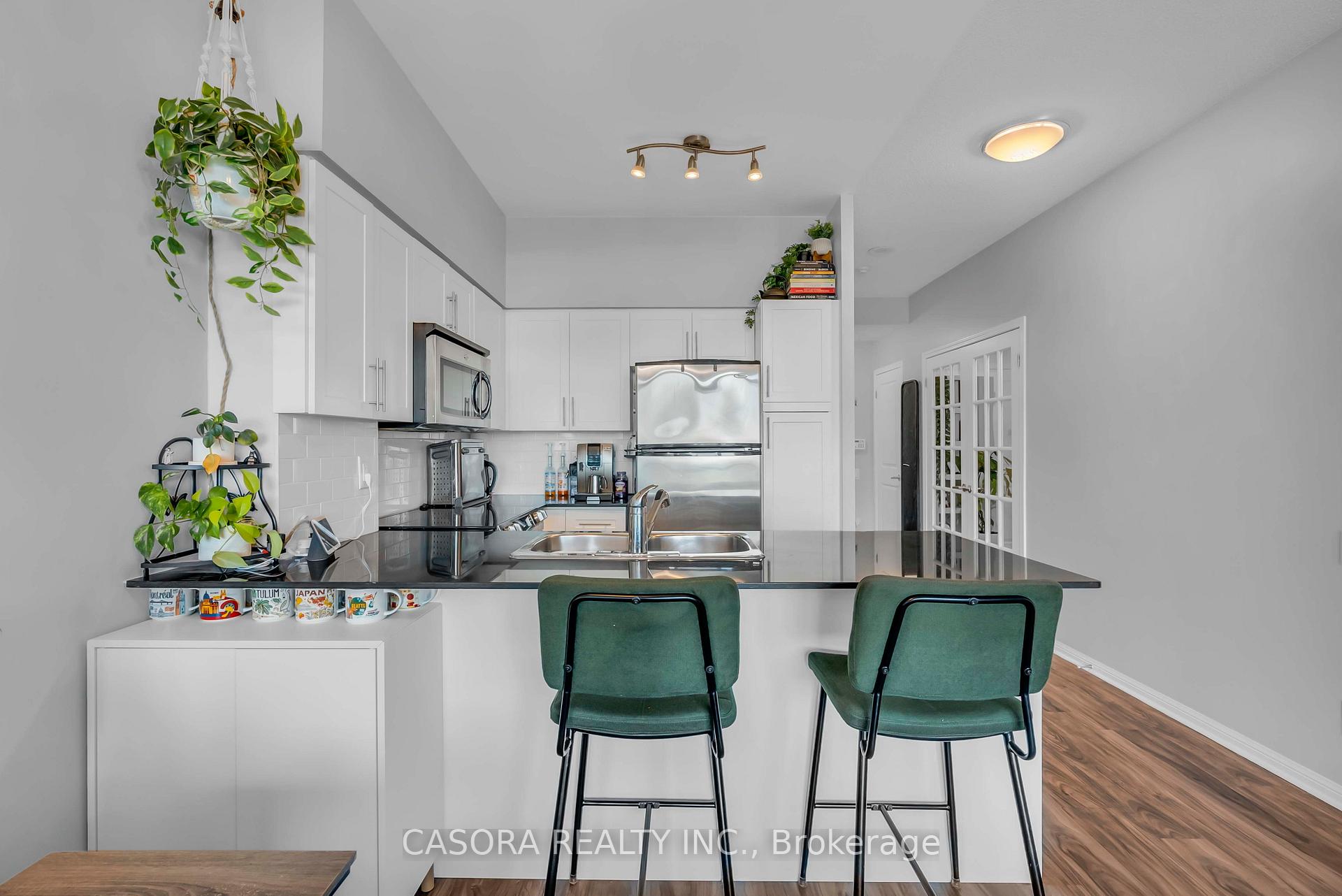 Photo 9 of Unit 1207, 15 Windermere Avenue, Toronto, High Park-Swansea — HOMEH