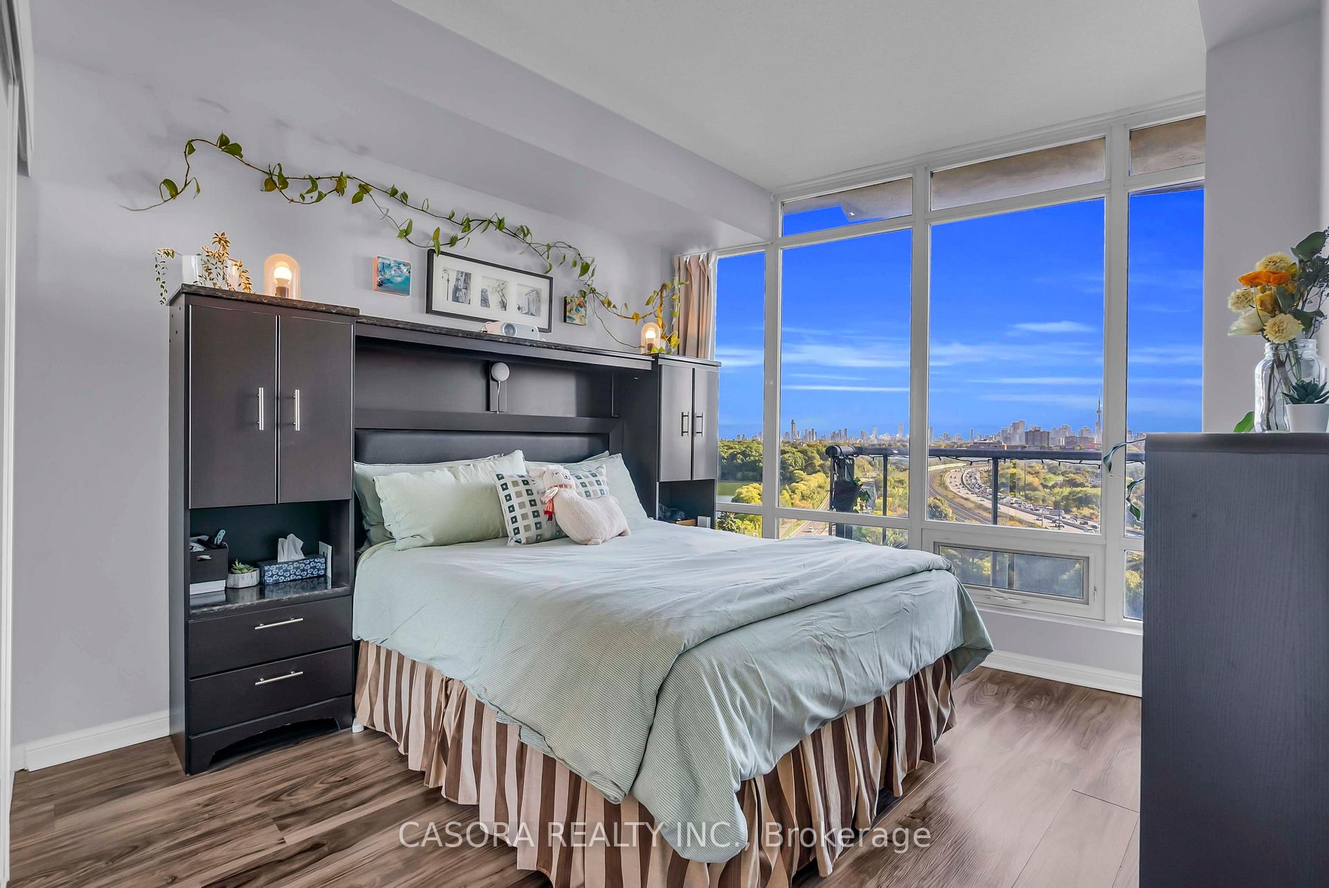 Photo 15 of Unit 1207, 15 Windermere Avenue, Toronto, High Park-Swansea — HOMEH