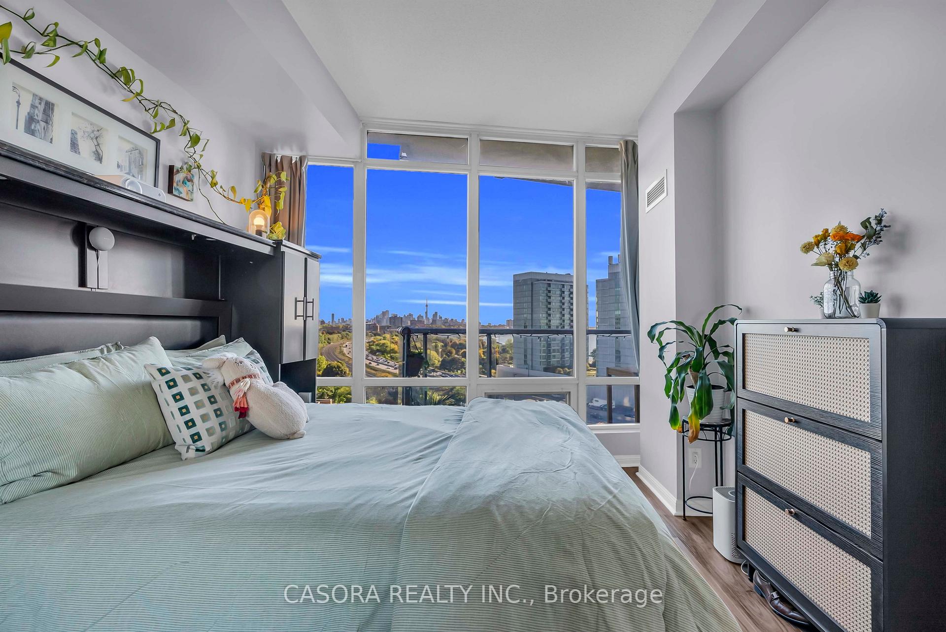 Photo 16 of Unit 1207, 15 Windermere Avenue, Toronto, High Park-Swansea — HOMEH