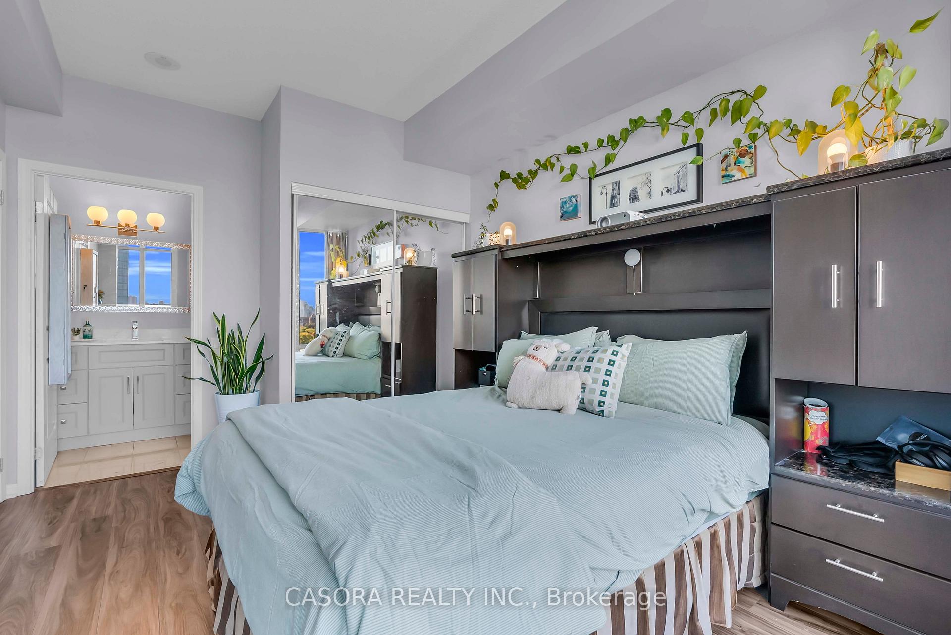 Photo 17 of Unit 1207, 15 Windermere Avenue, Toronto, High Park-Swansea — HOMEH