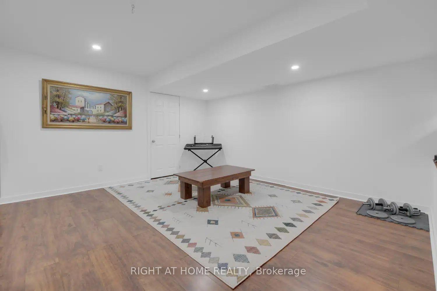 Photo 19 of 53 Silent Pond Crescent, Brampton, Madoc — HOMEH