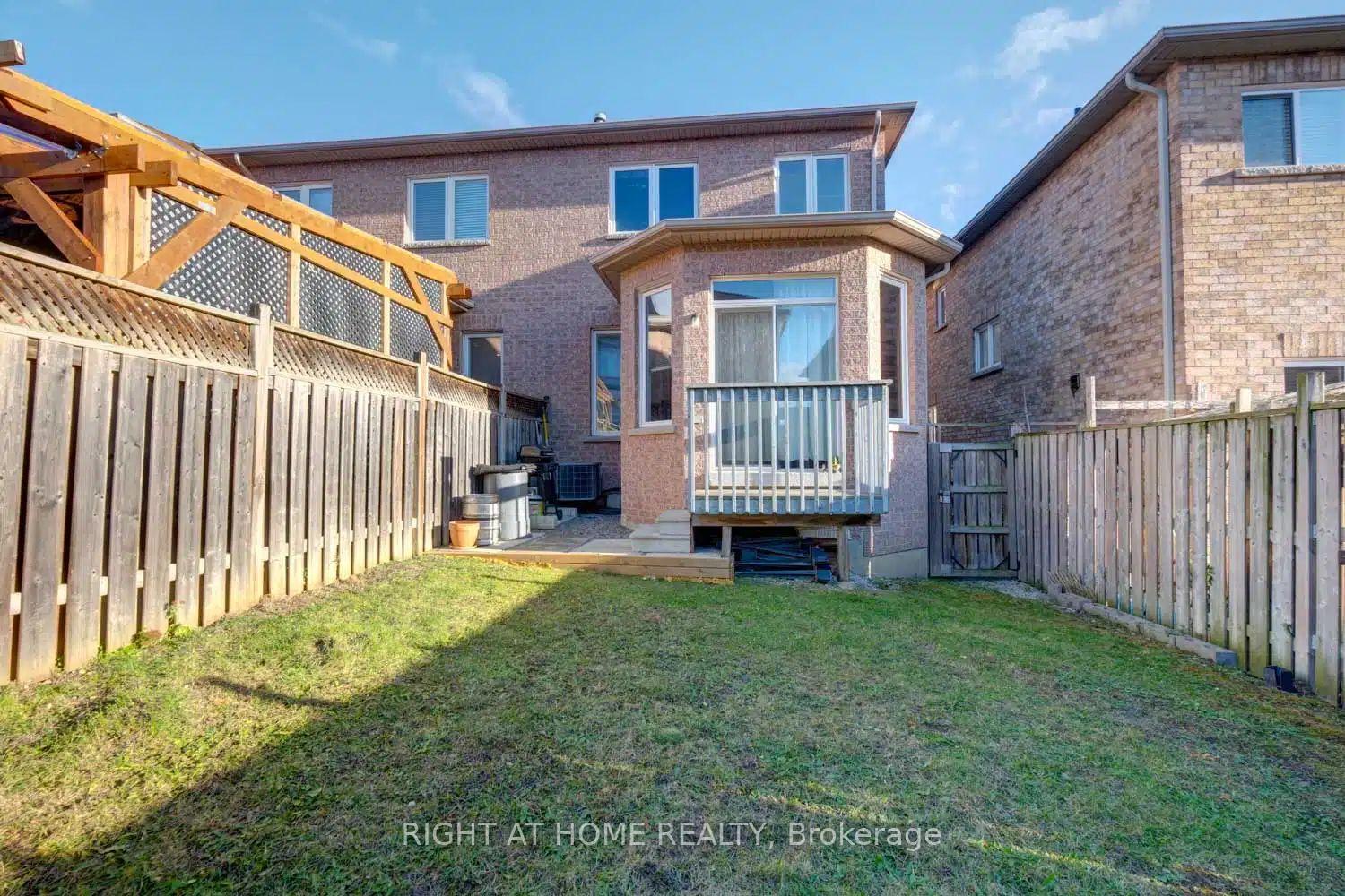 Photo 26 of 53 Silent Pond Crescent, Brampton, Madoc — HOMEH