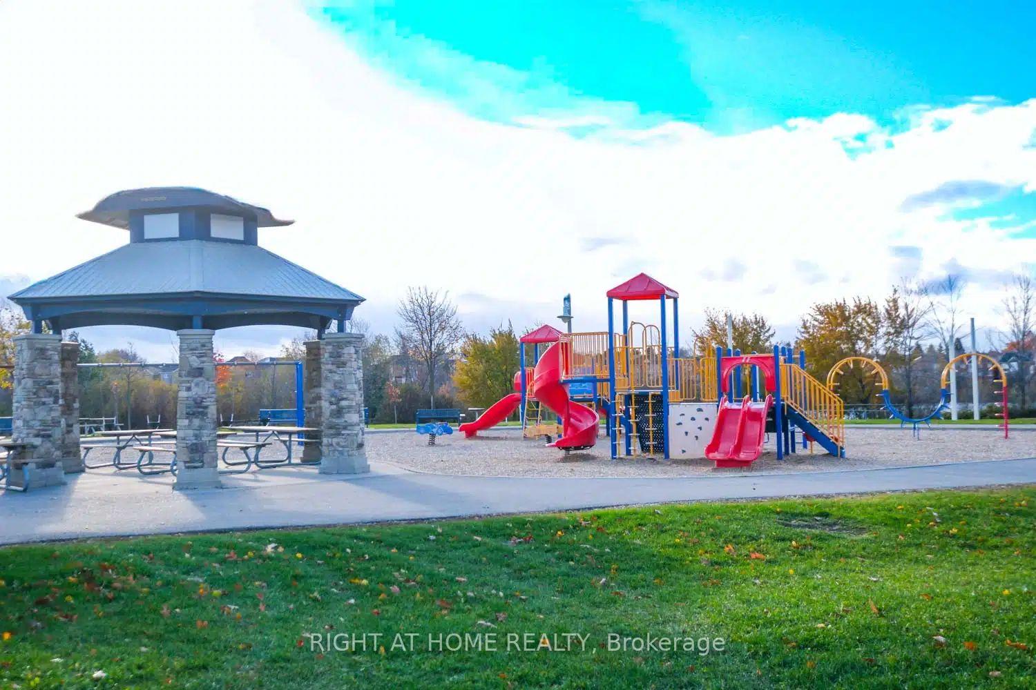 Photo 27 of 53 Silent Pond Crescent, Brampton, Madoc — HOMEH