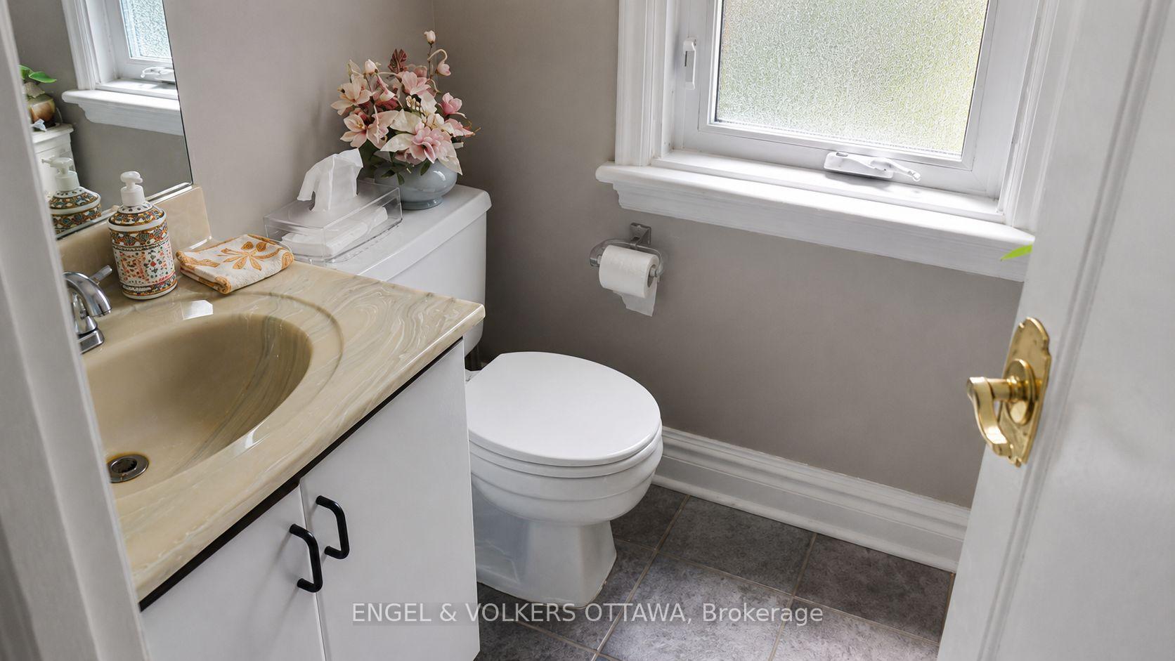 Photo 12 of 1216 Ridgemont Avenue, Ottawa, Ridgemont — HOMEH