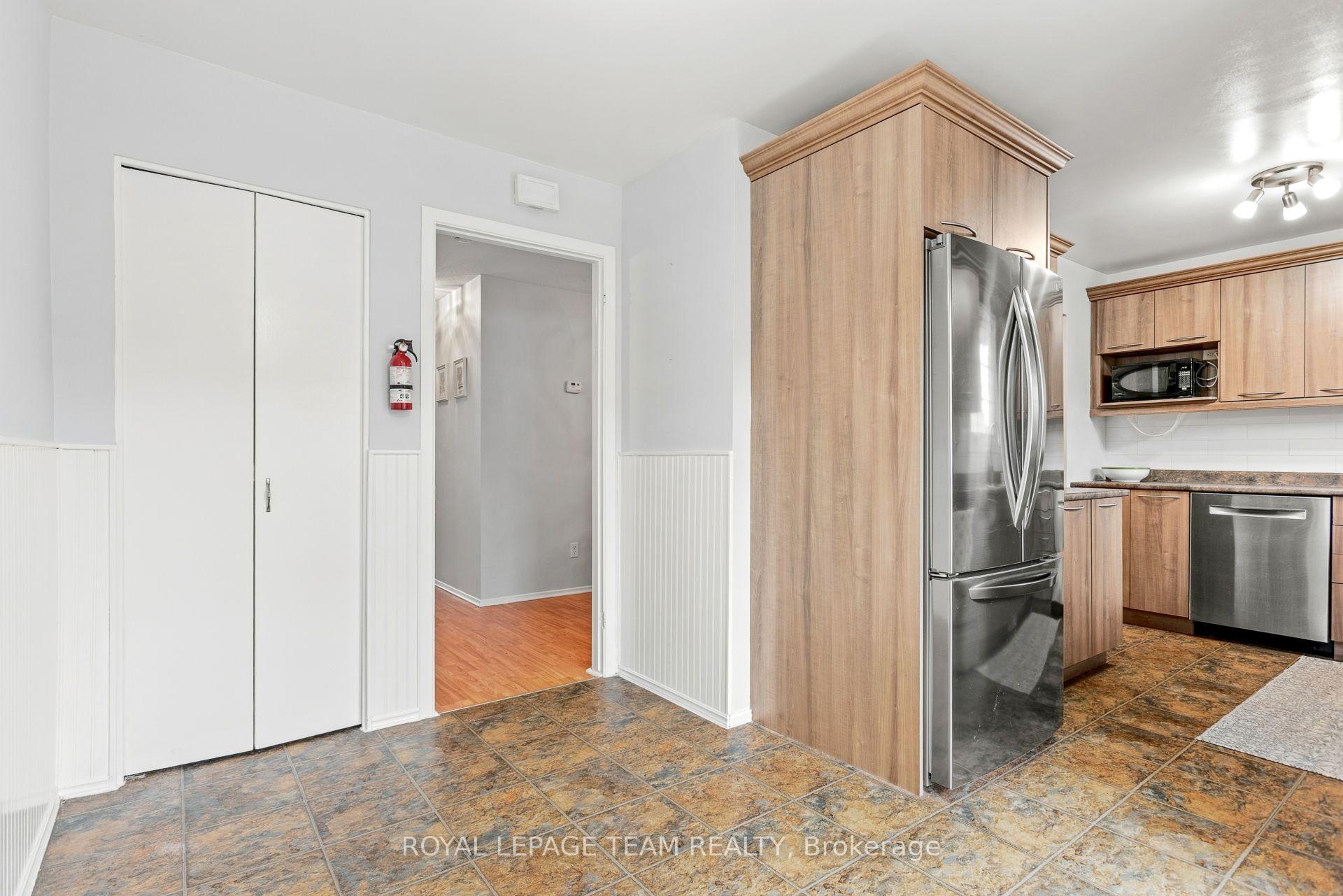 Photo 12 of Unit 9, 455 Kintyre Private, Ottawa, Carleton Square — HOMEH