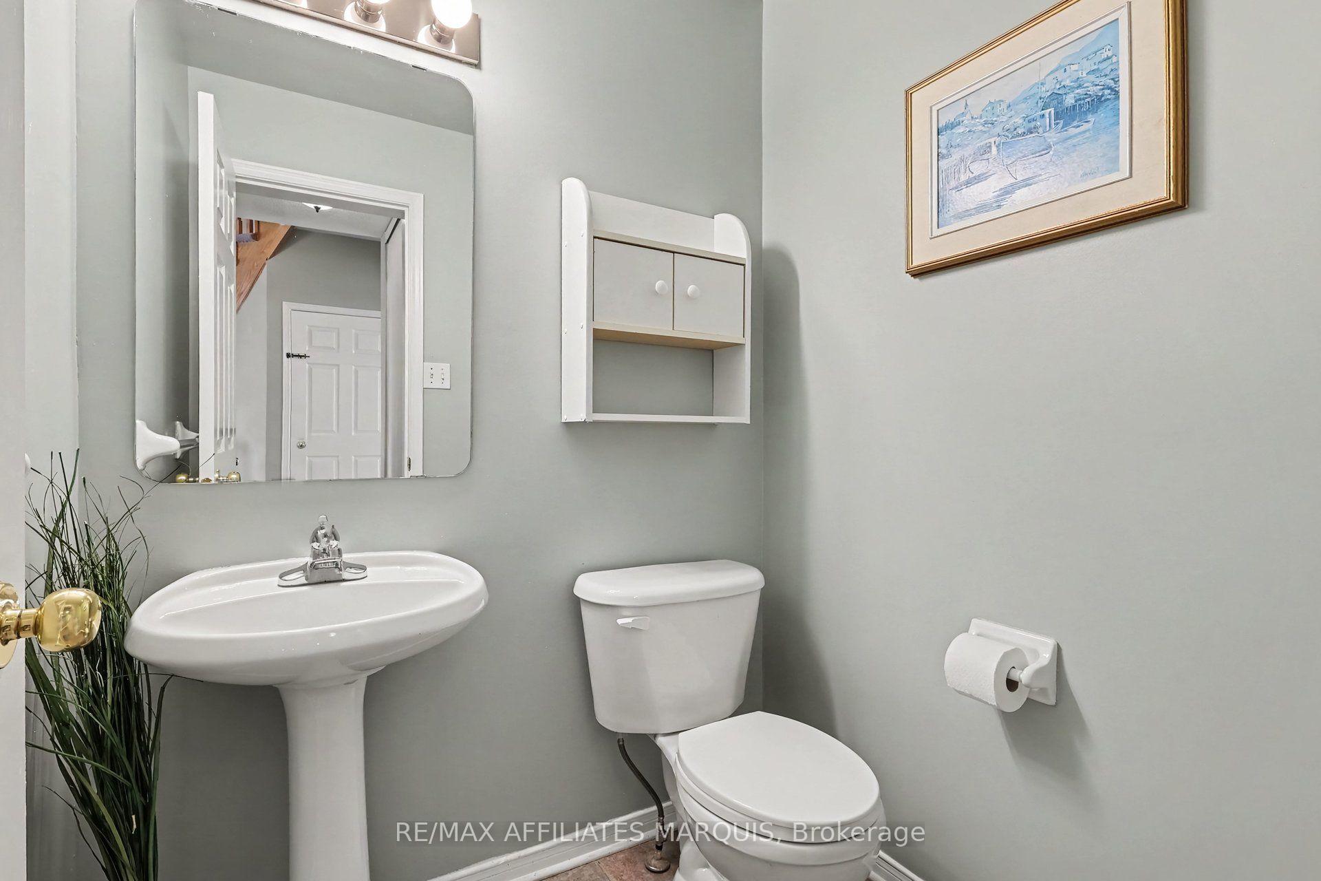 Photo 17 of 218 Annapolis Circle, Ottawa, Hunt Club — HOMEH
