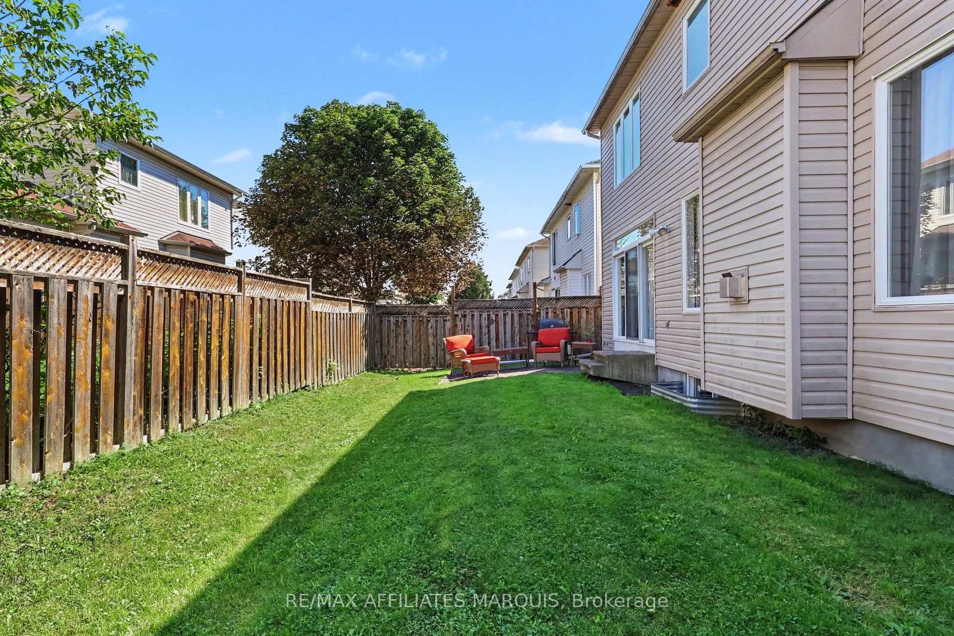 Photo 33 of 218 Annapolis Circle, Ottawa, Hunt Club — HOMEH