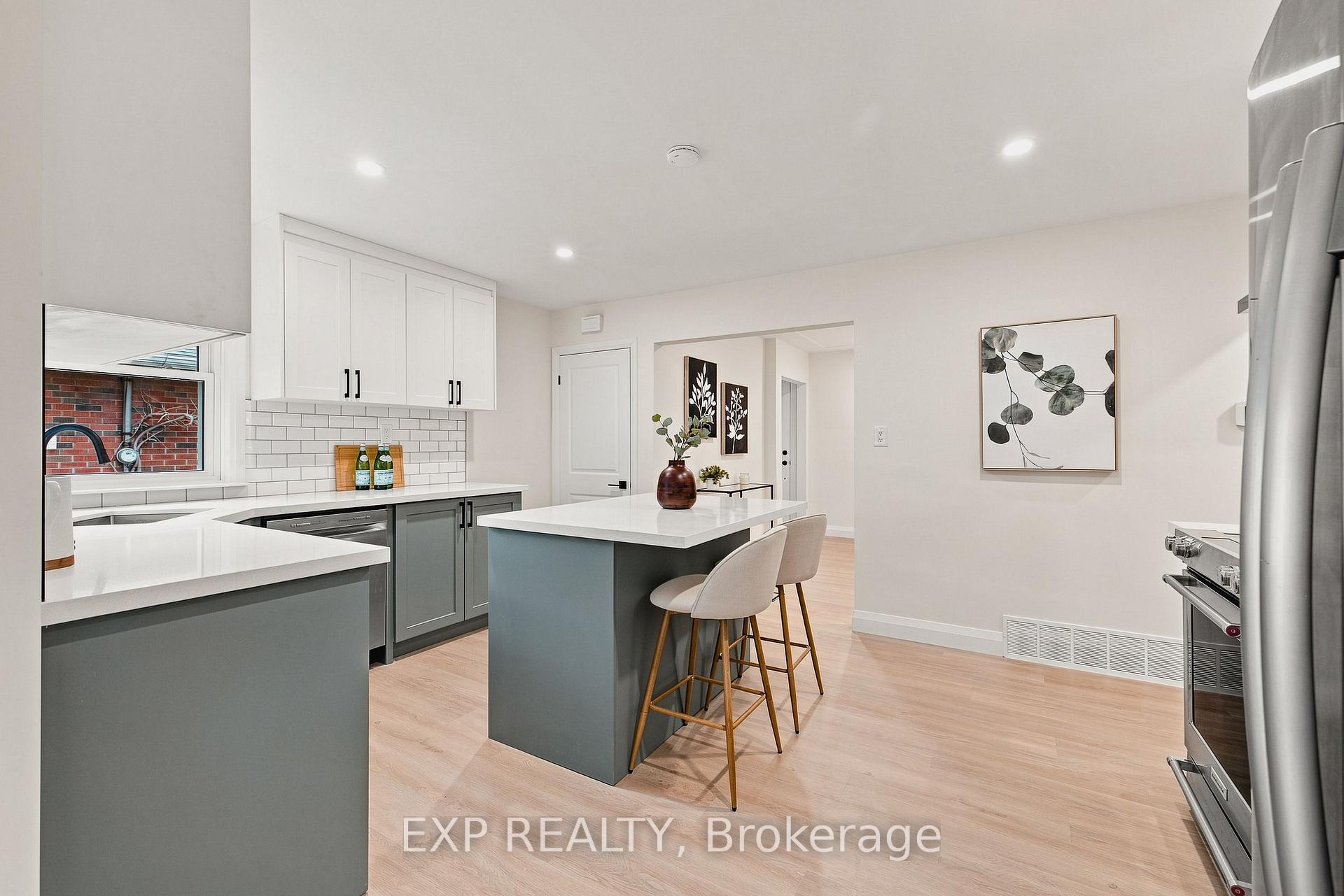 Photo 13 of 104 Kensington Street, Guelph, Riverside Park — HOMEH