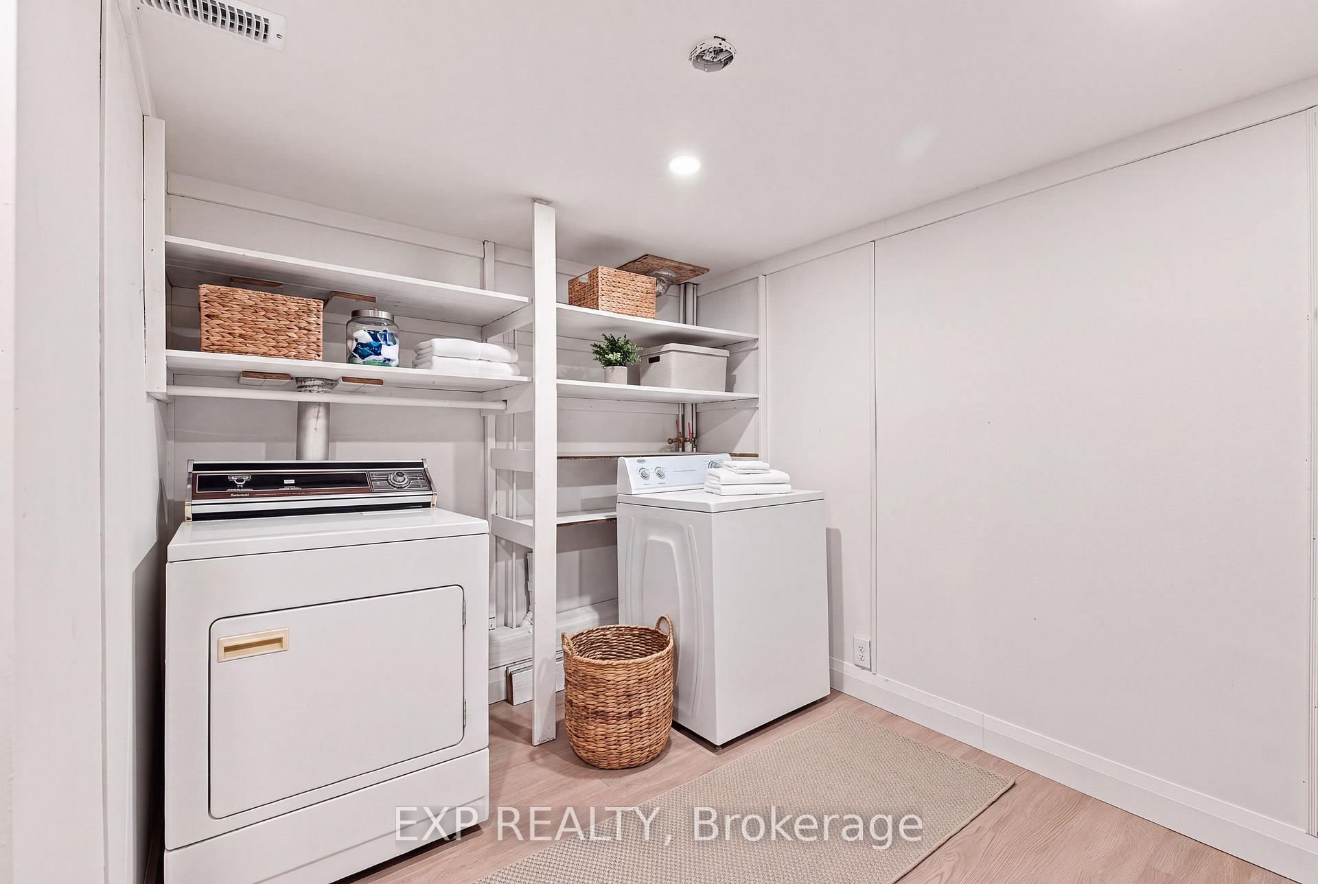 Photo 35 of 104 Kensington Street, Guelph, Riverside Park — HOMEH