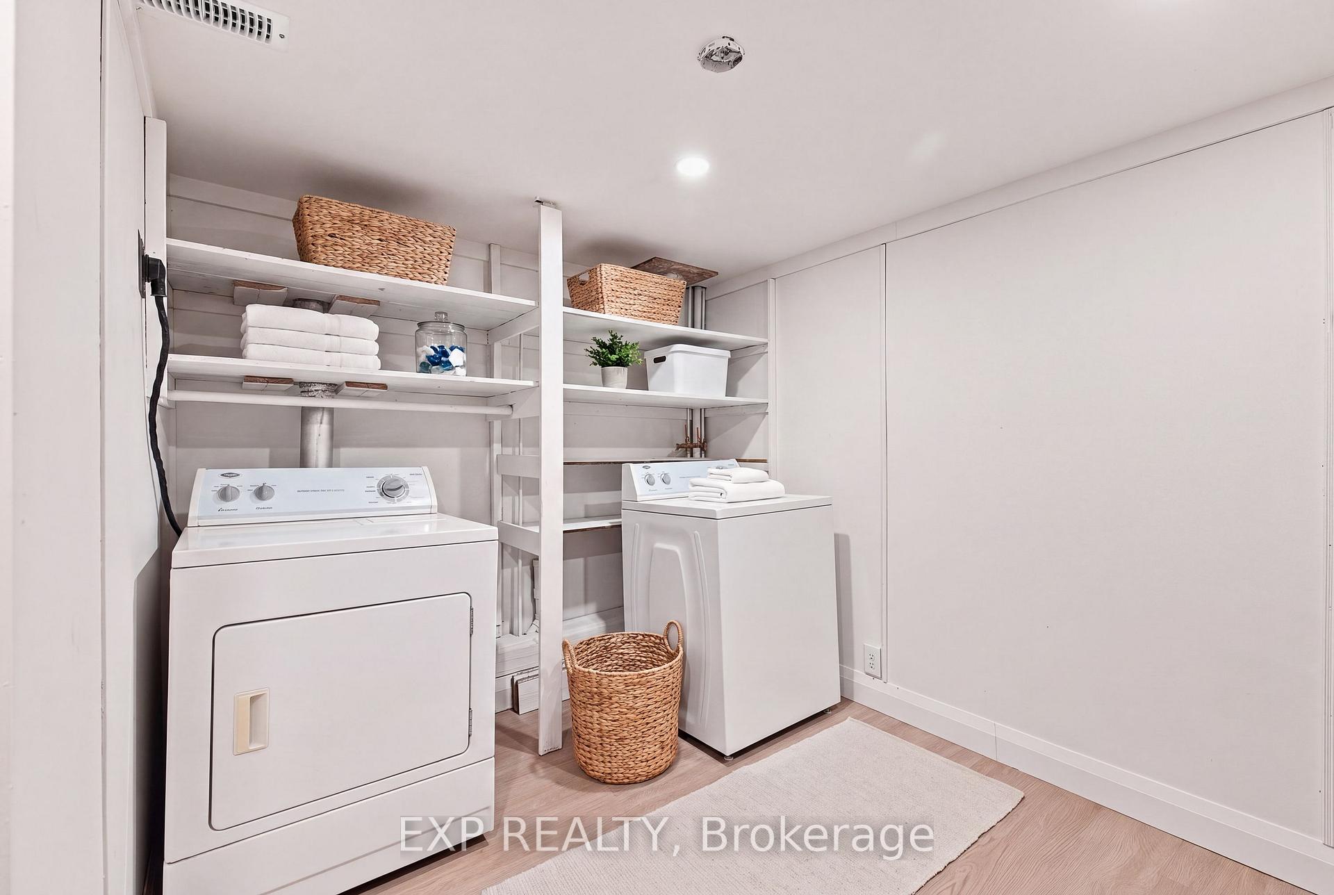 Photo 36 of 104 Kensington Street, Guelph, Riverside Park — HOMEH