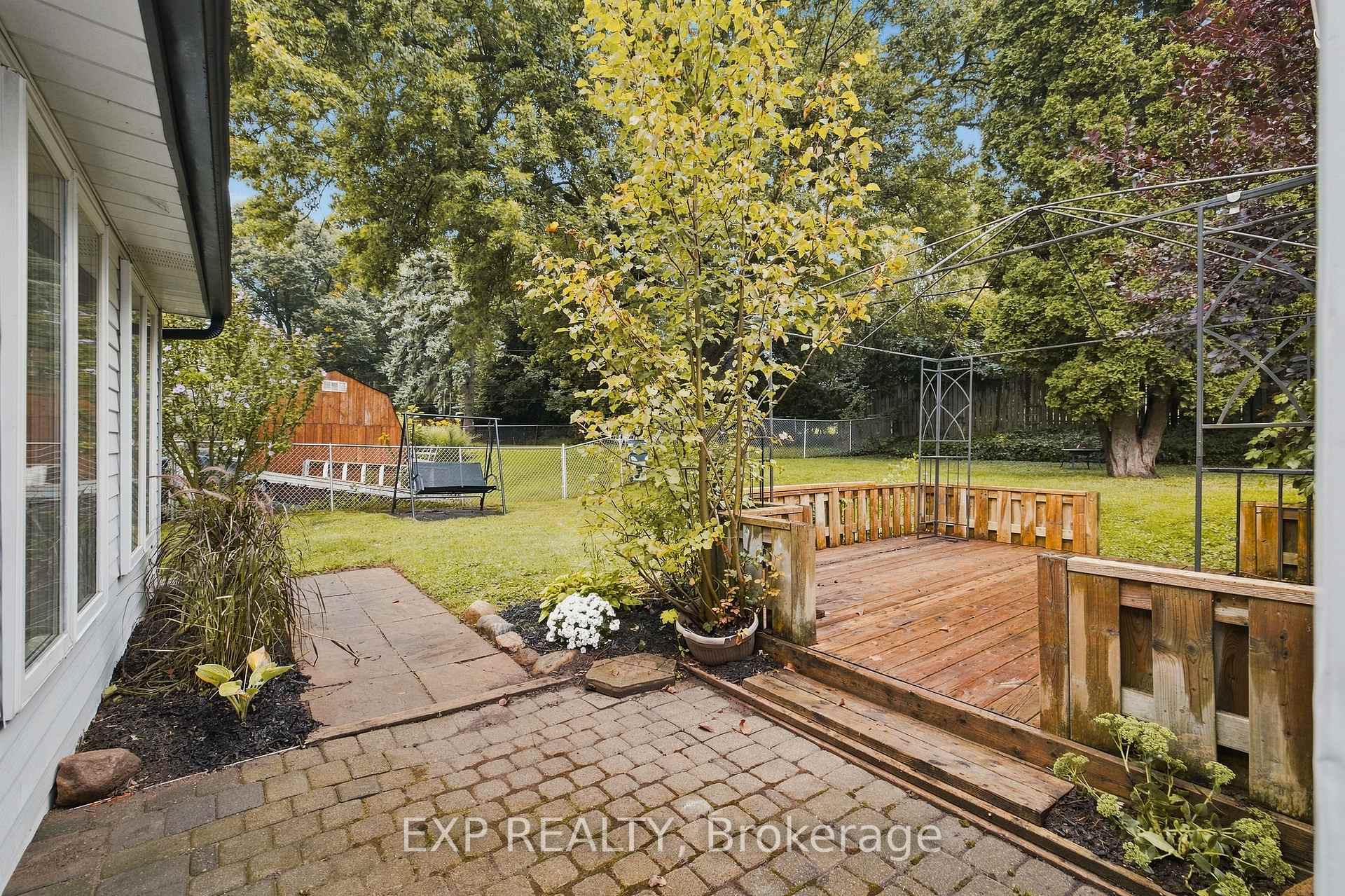 Photo 37 of 104 Kensington Street, Guelph, Riverside Park — HOMEH